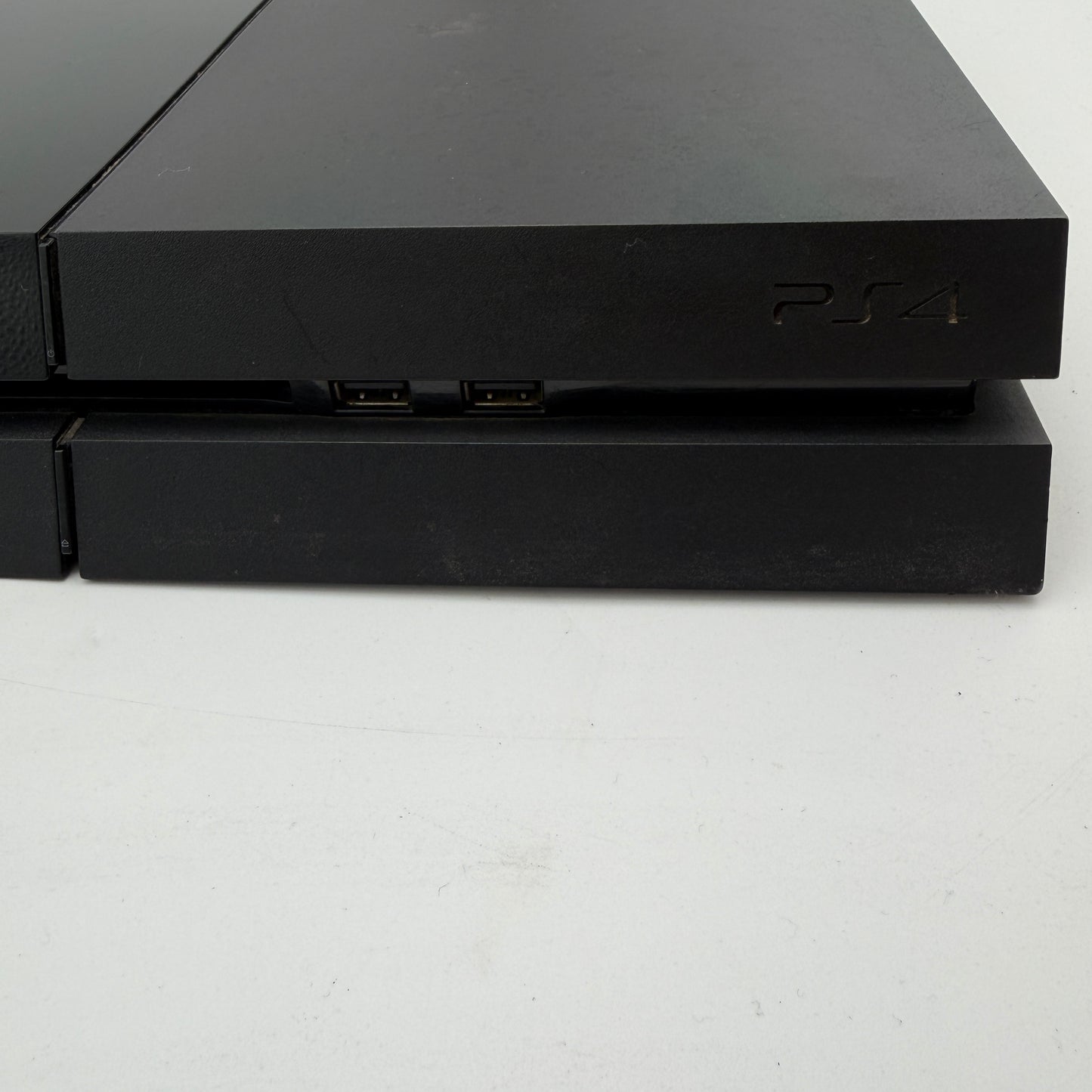  Sony PlayStation 4 CUH-1215A 500GB Black Console with 2 Controllers Used