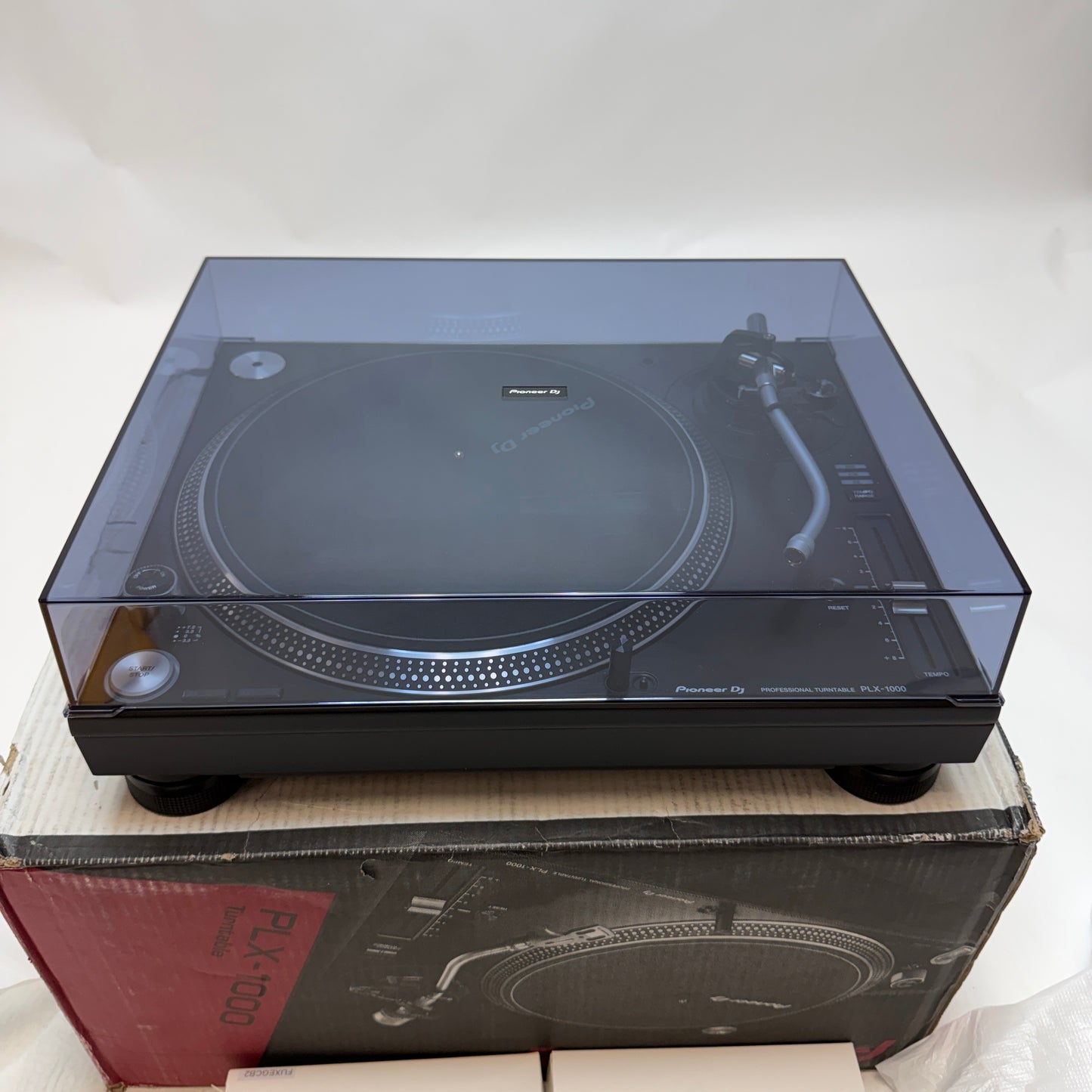 Pioneer PLX 1000 Turntable With Box