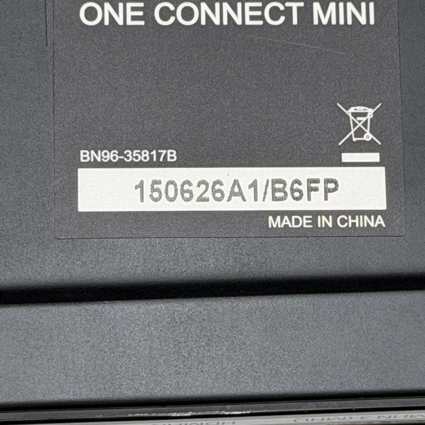 Samsung One Connect Mini With Cable READ