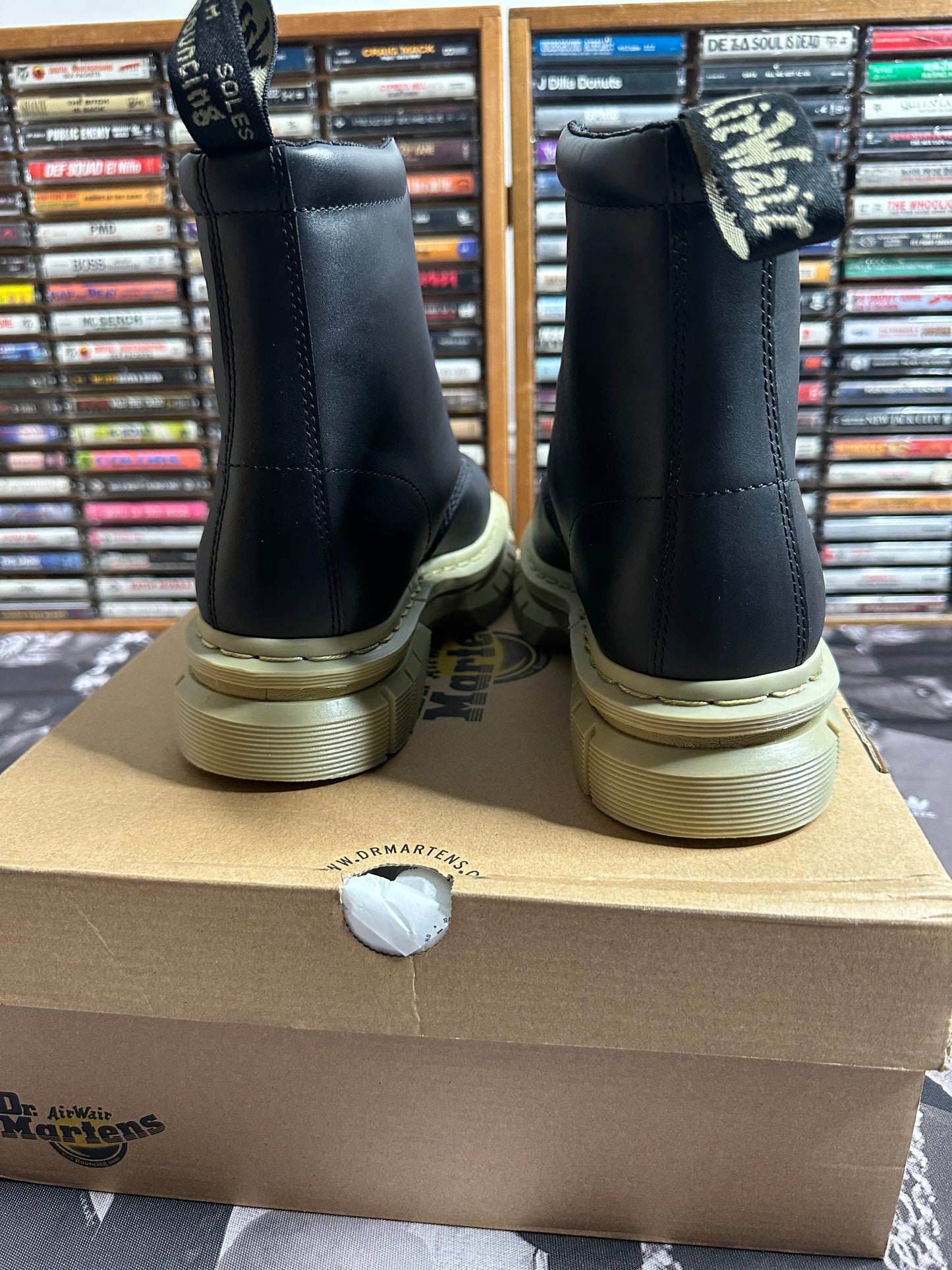 Dr. Martens Rikard 8i Leather Boots Black Lucido 30774001