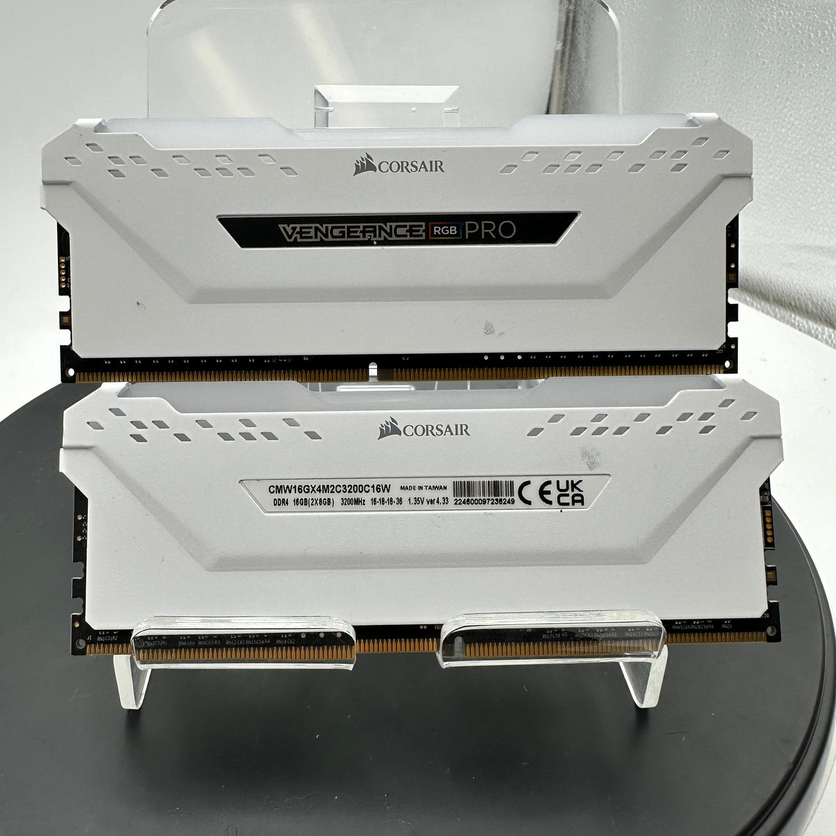 CORSAIR Vengeance RGB Pro 16GB (2x8GB) DDR4 3200MHz Memory Kit