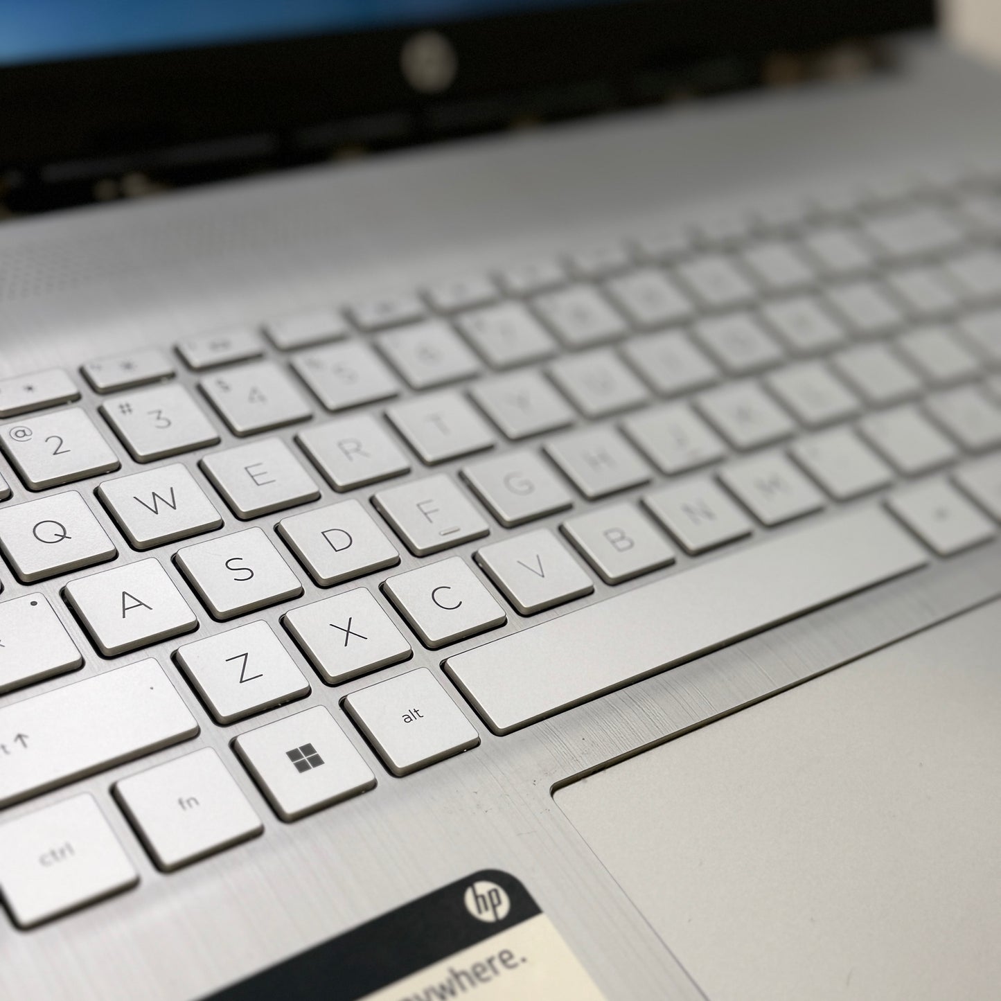 HP 15-DY5XXX Laptop - 1TB, 32GB RAM, Core i3-1215U for Parts or Repair