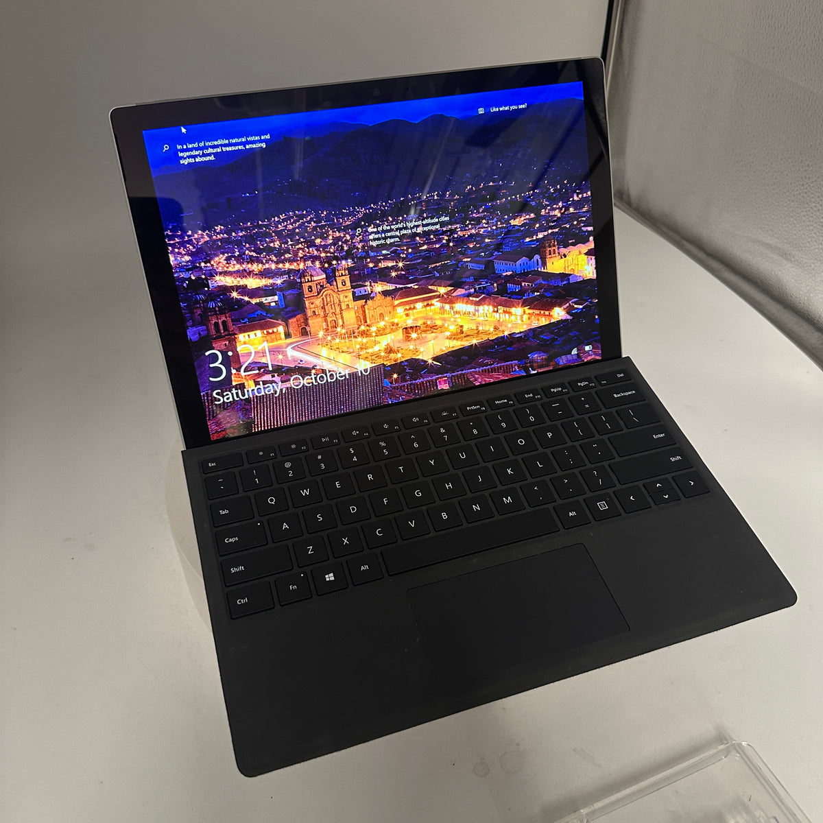 Microsoft Surface Pro 5 Model 1796 2017 128GB Wi-Fi