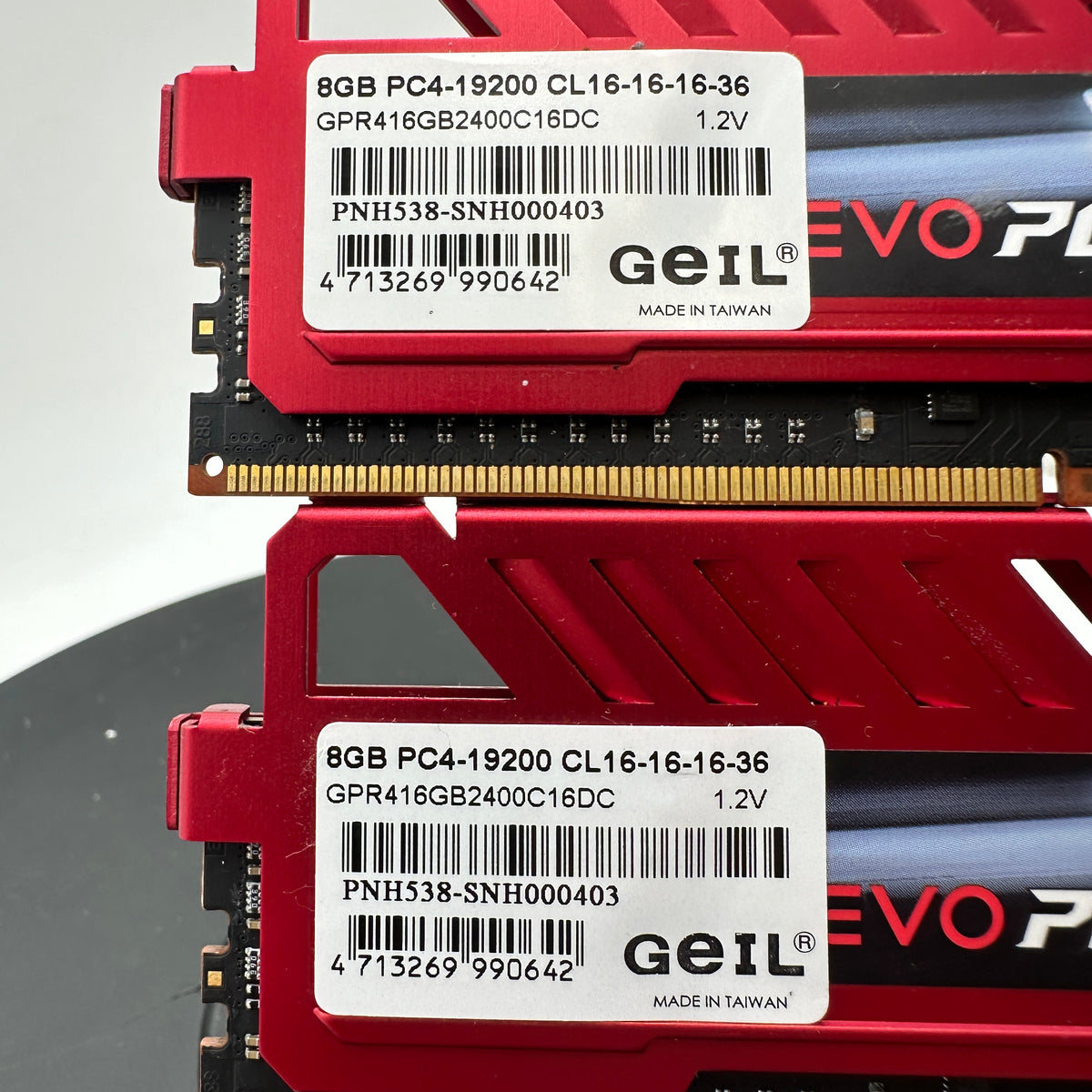 Geil Evo Potenza 16GB (2x8GB) DDR4 2400 Red Memory Kit