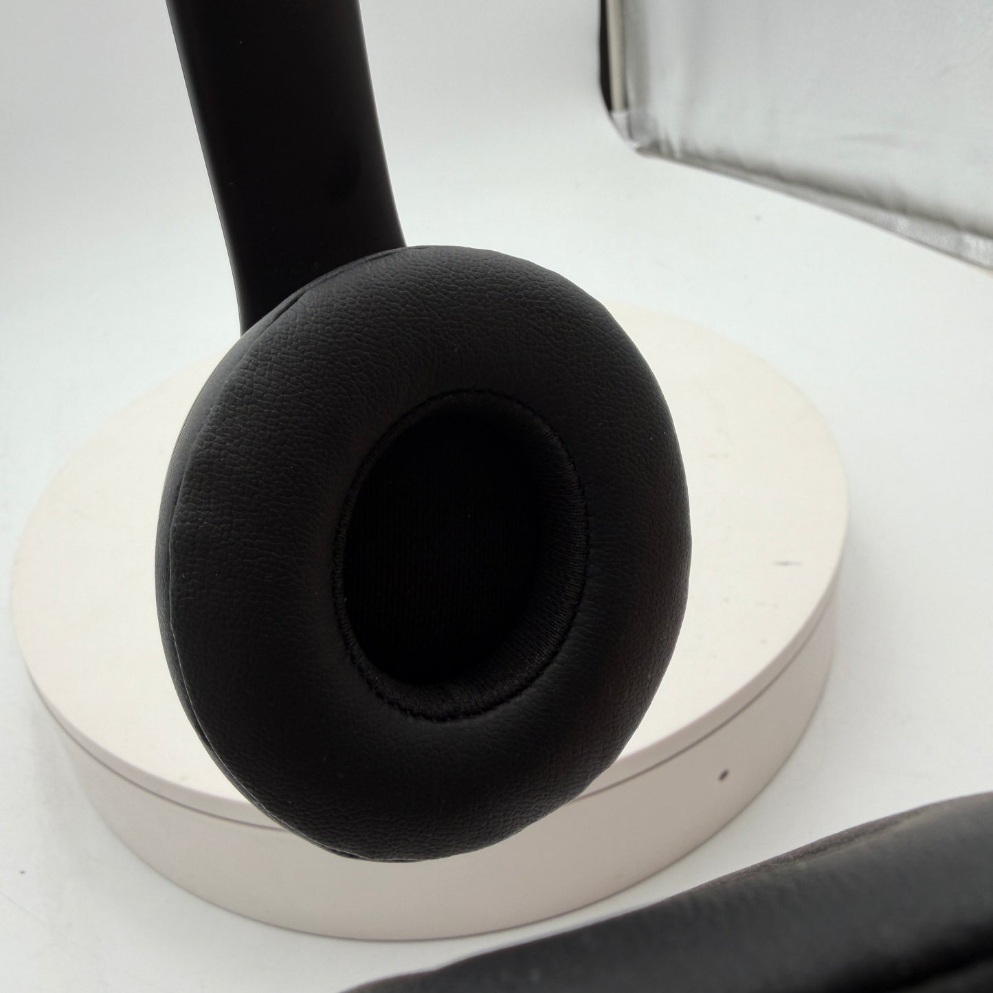 Beats Solo 3 Wireless Headphones - Black