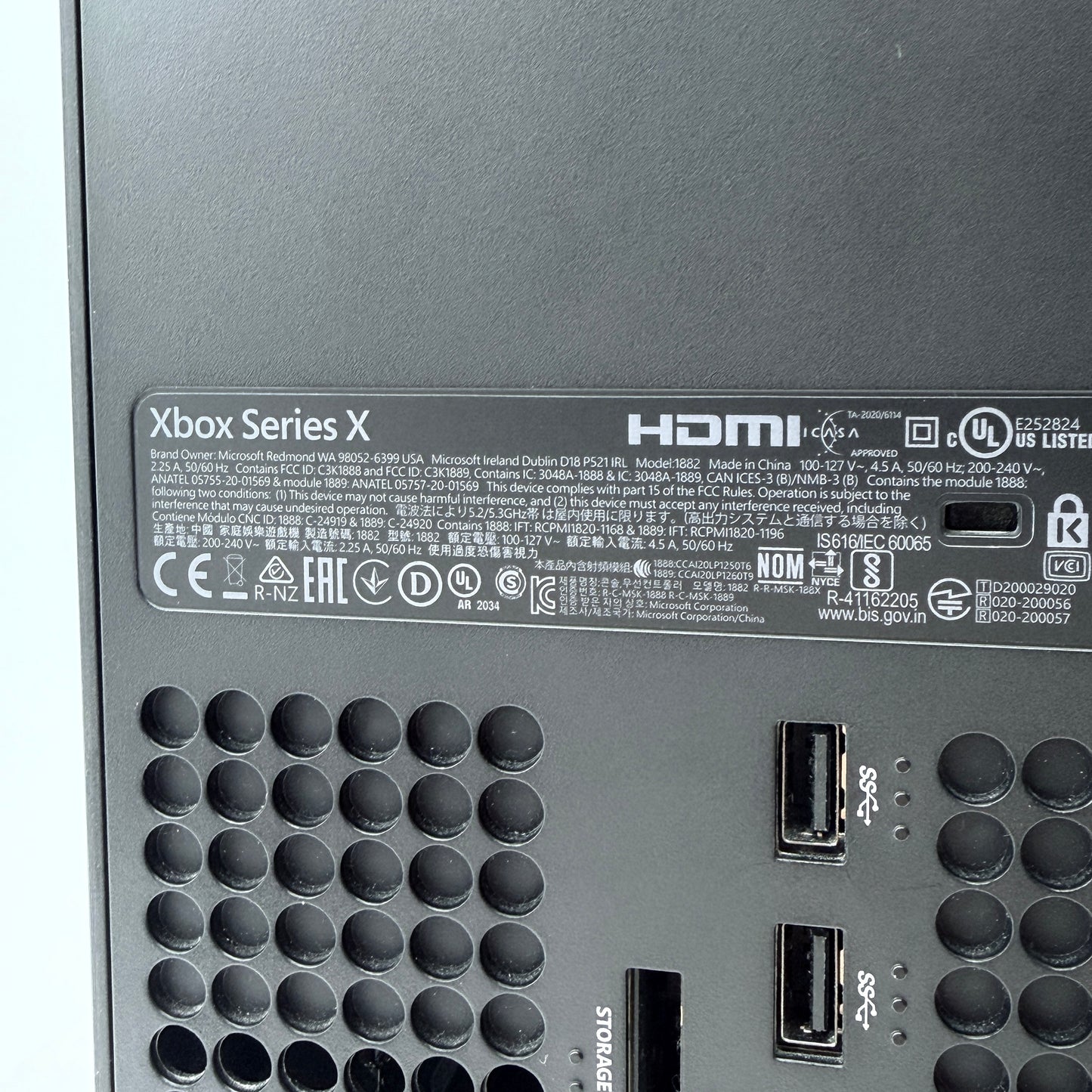Microsoft Xbox Series X (1882) 825GB
