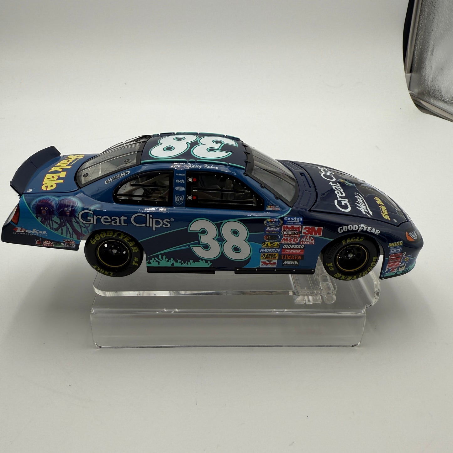 Action Racing Kasey Kahne #38 Great Clips Shark Tale 2004 Intrepid 1:24 Diecast