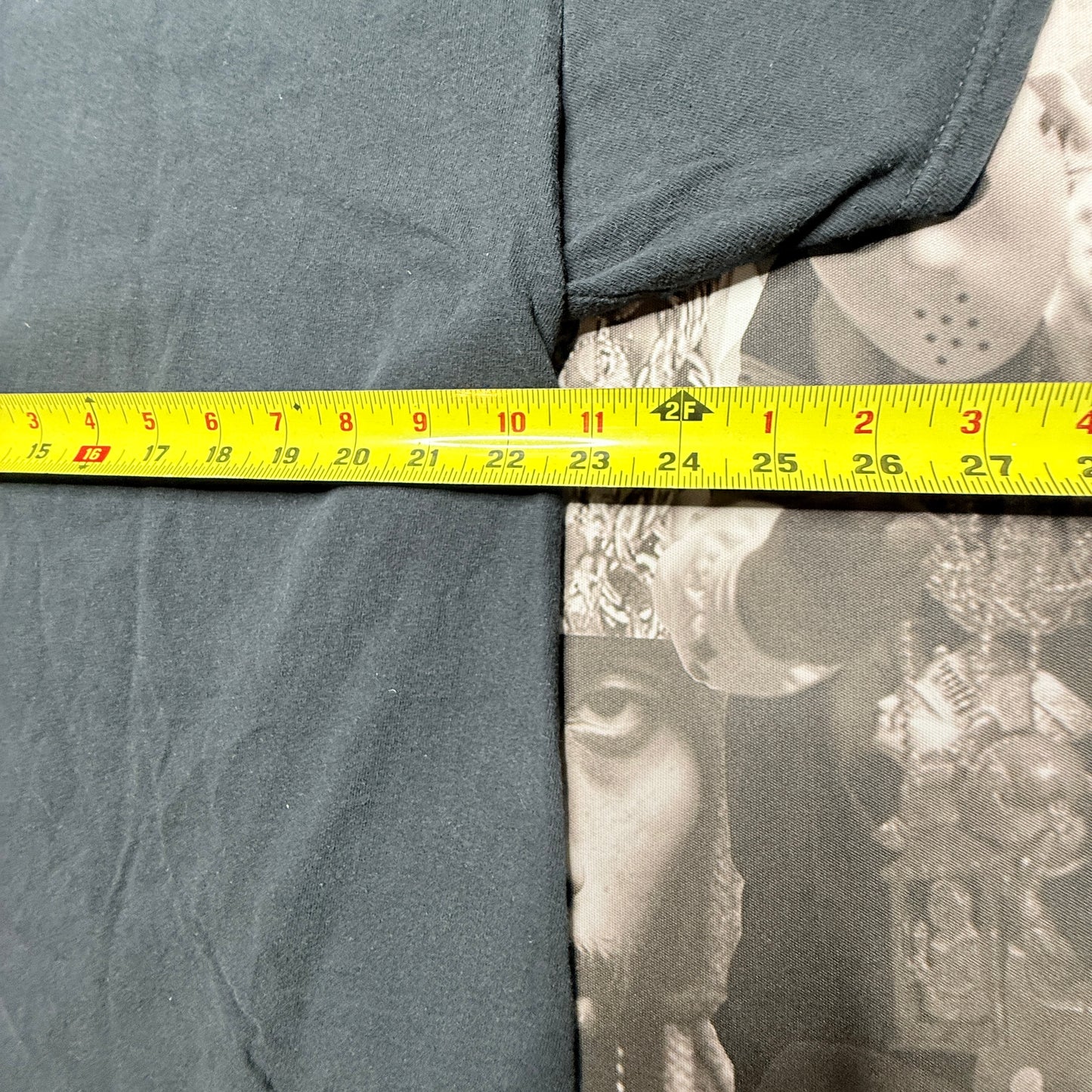 Kobe & Gianna Bryant Memorial Tee Size XL