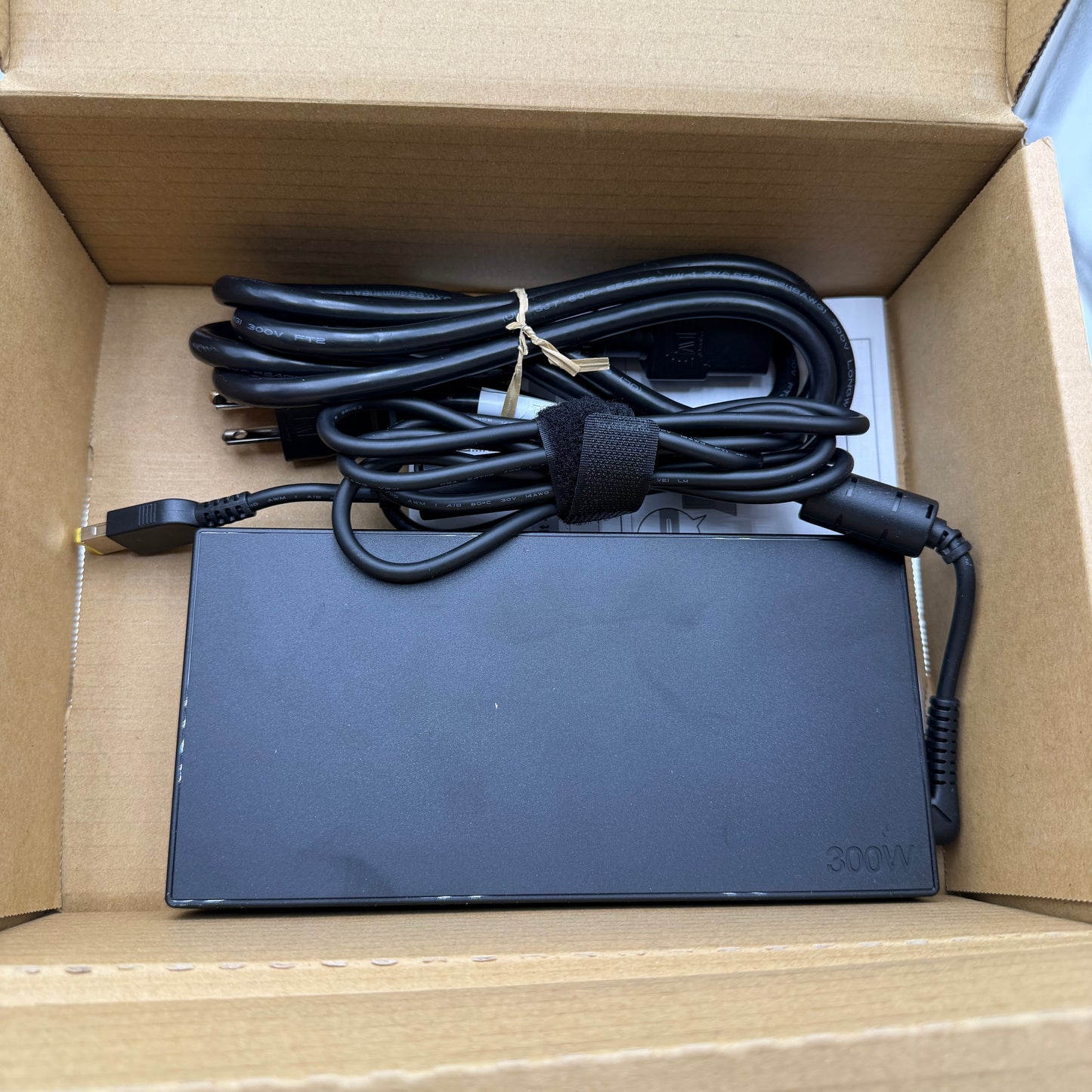 Lenovo ThinkPad Thunderbolt 4 Workstation Dock New Open Box
