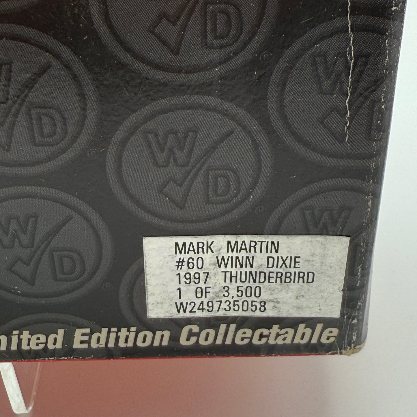 Action Racing Mark Martin #60 Winn Dixie 1997 Thunderbird Limited Edition 1:24