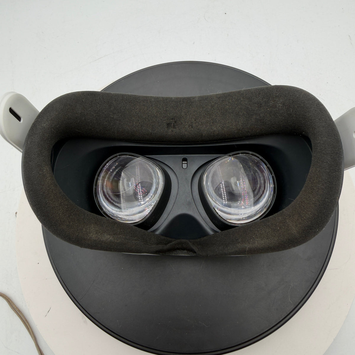 Meta Oculus Quest 2 VR Headset White Used With Box Read 128GB