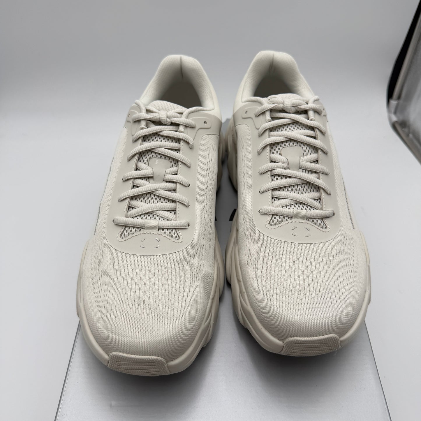 NIB Under Armour UA Halo Runner White Size 12 6005287-110
