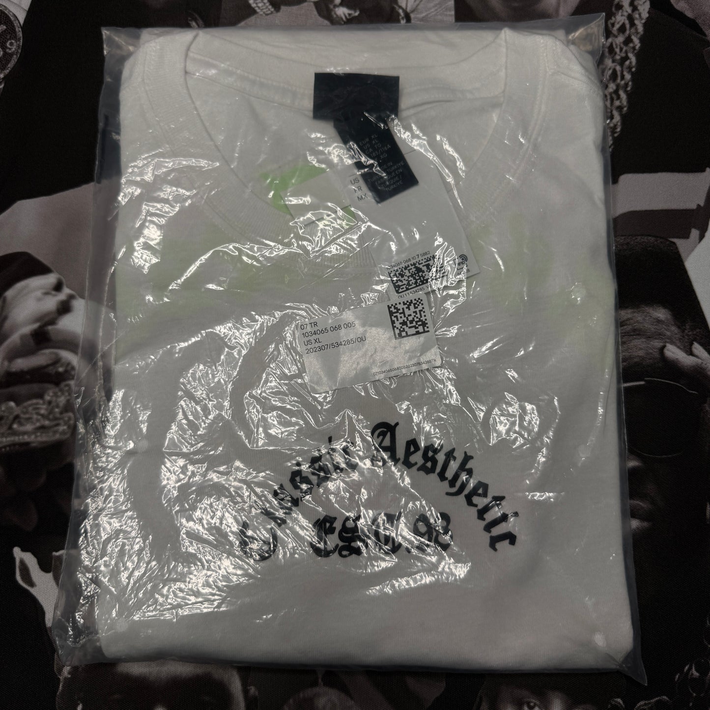 NWT H&M Loose Fit Printed Tee White