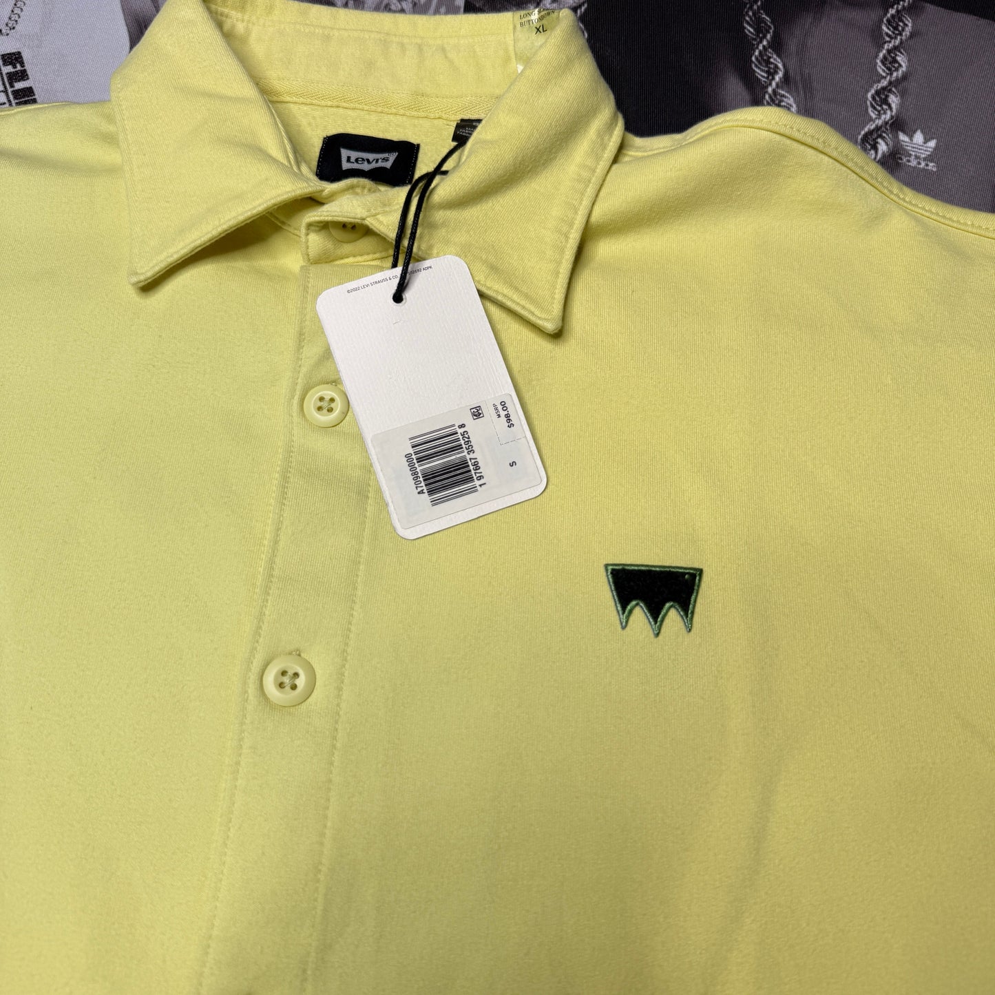 NWT Levi's Skateboarding Button-up Fleece Custard-Yellow Size Small