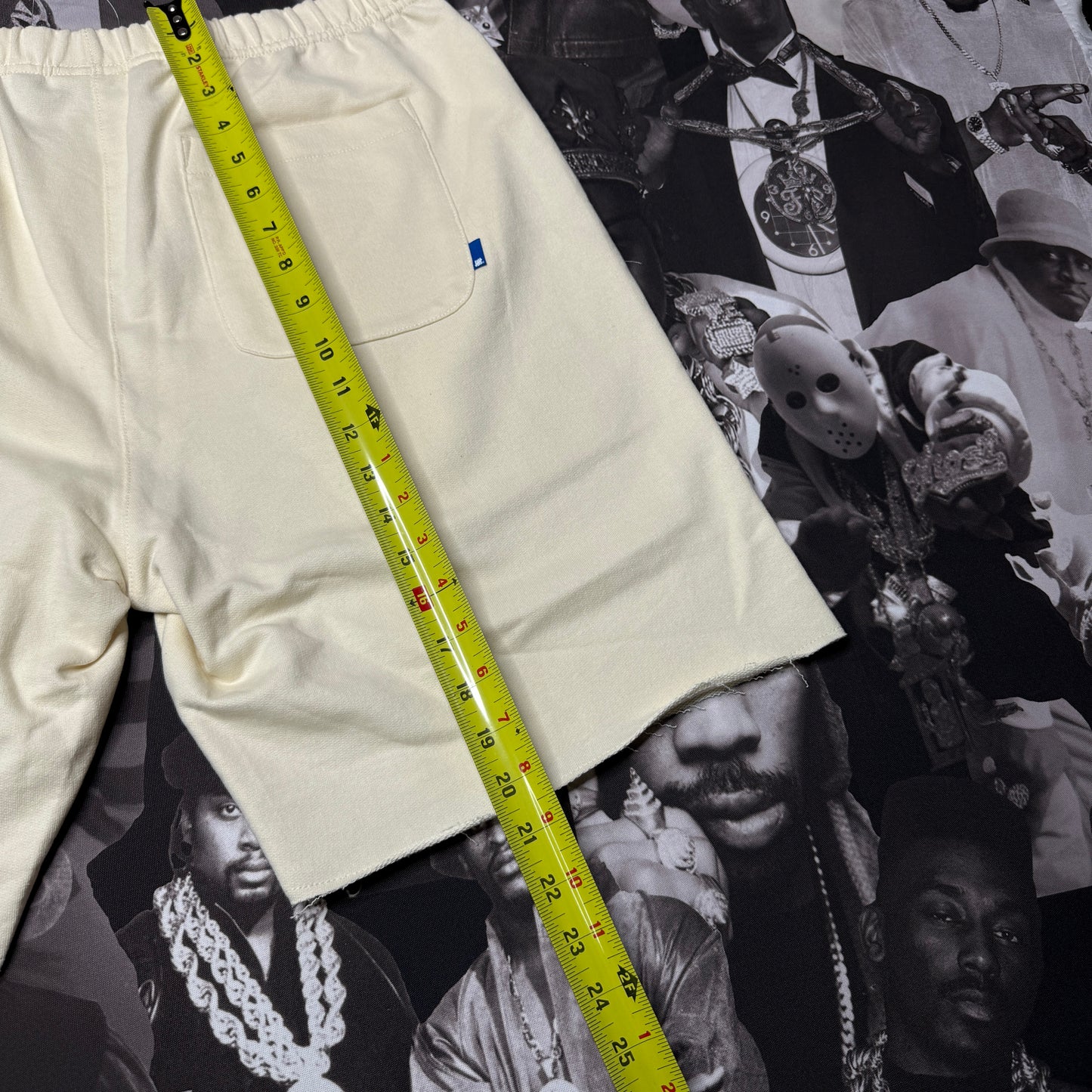 NWT UNDFTD Icon Sweatshort Almond size L Undefeated