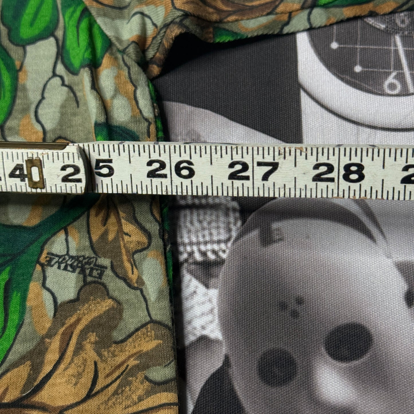 NWT Vintage By UO Leaf Camo Long Sleeve Tee