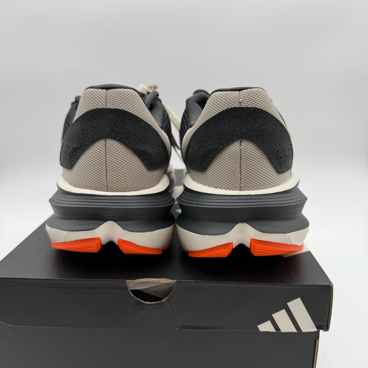 New adidas ASTRASTAR Carbon Impact Orange Sneakers Size 10.5 JQ6077
