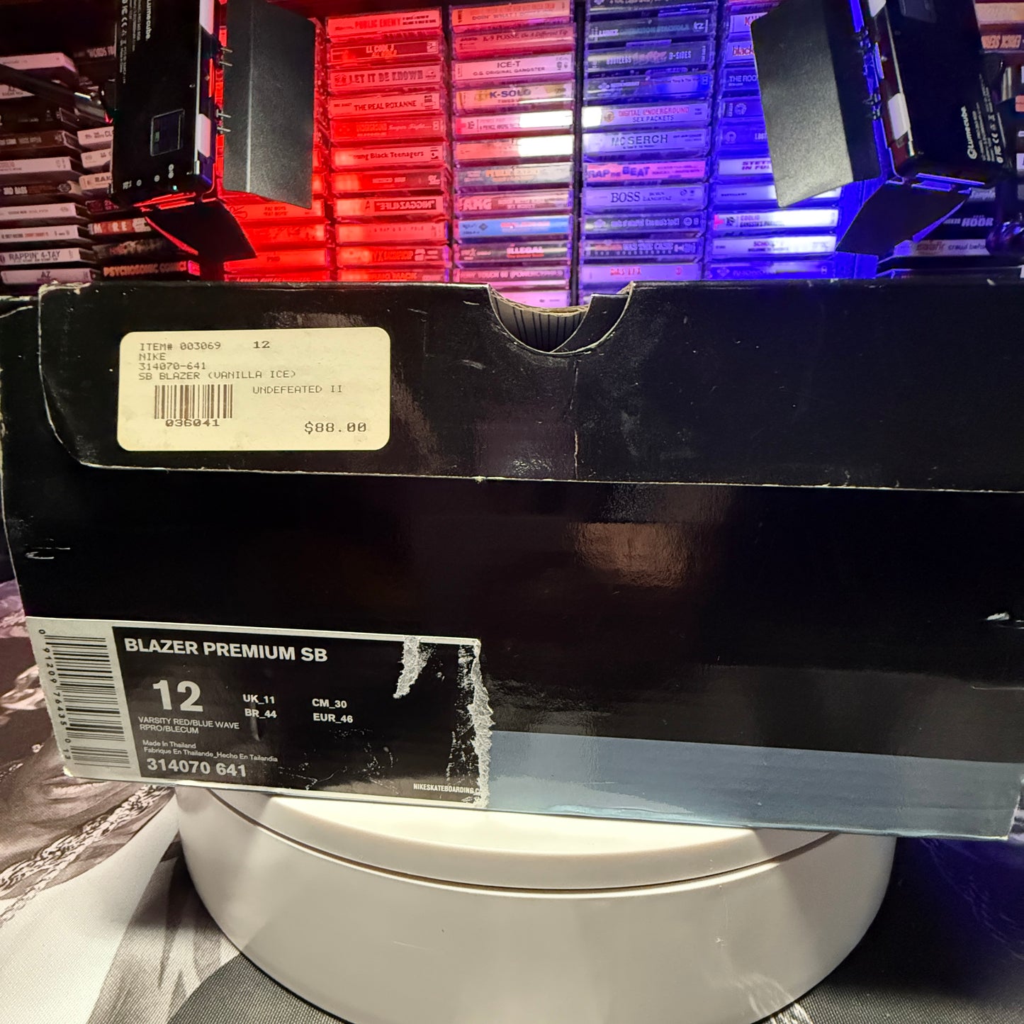 Vintage 2006 Nike SB Blazer Premium Vanilla Ice Varisty Red/Blue Wave 314070-641 Size 12