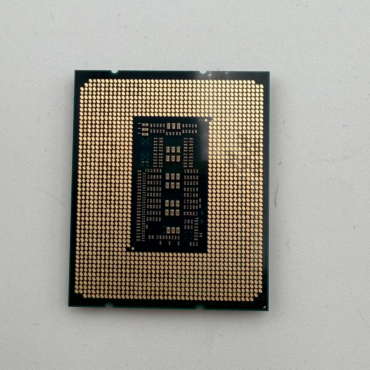 Intel Core i7-13700F 16-Core 24-Thread Processor - Used - A - Silver