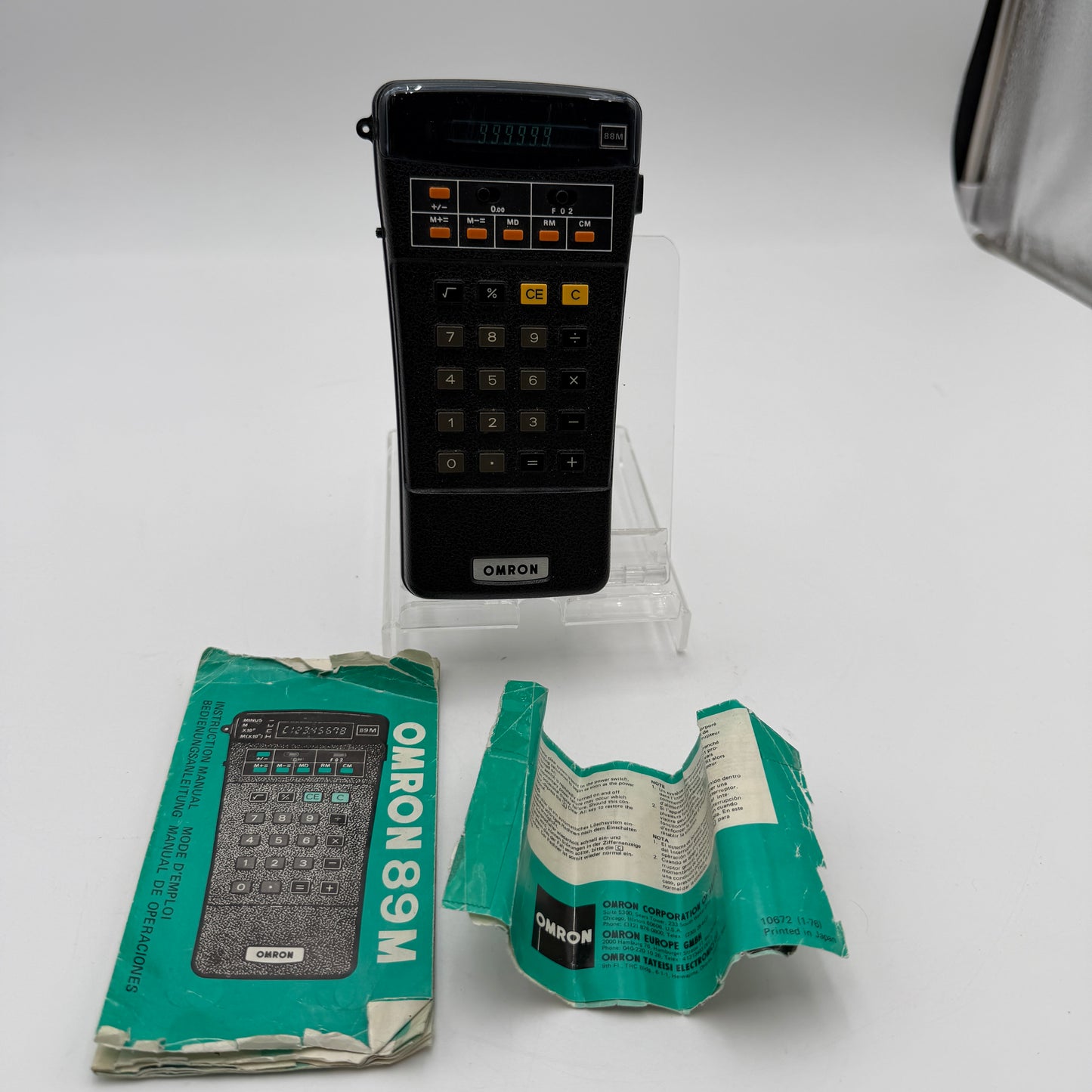 OMRON Vintage 1975 88M Calculator Green - Tested Working