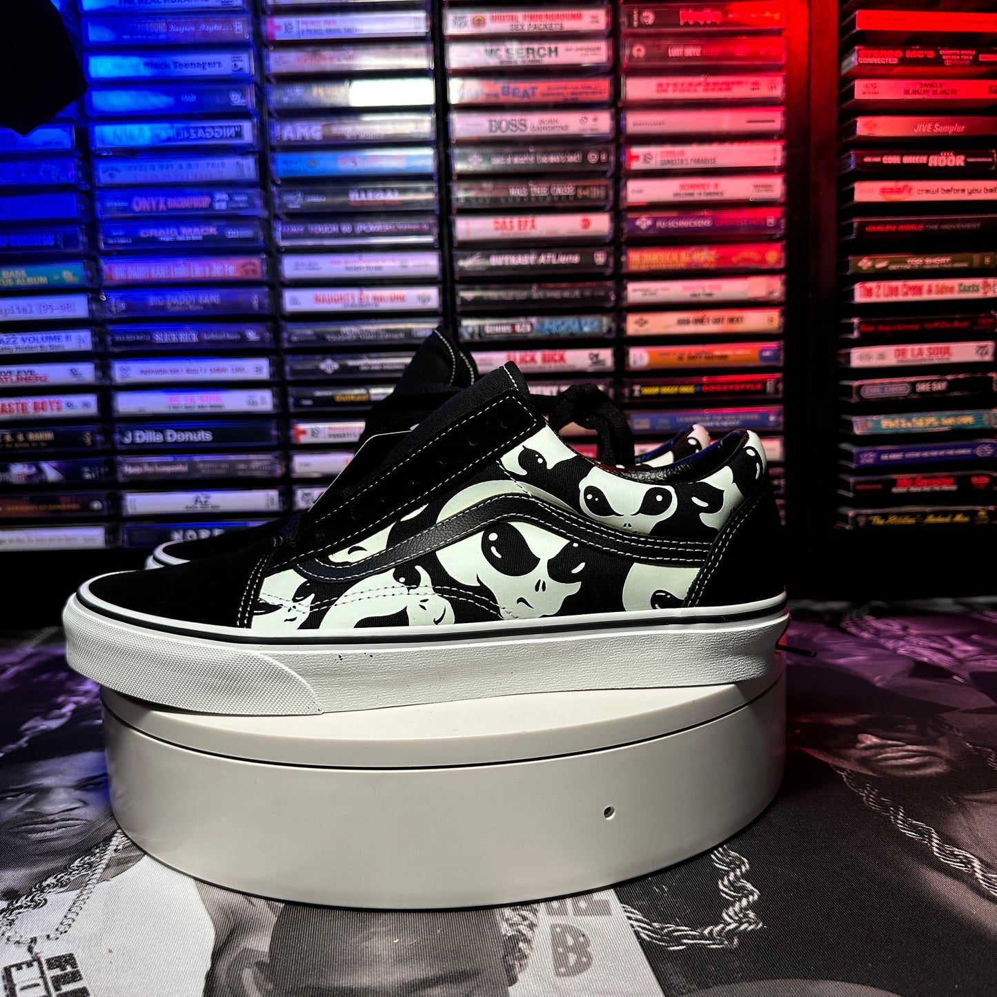 Vans Old Skool "Alien Ghosts" Men's Glow In The Dark Rare Size 10