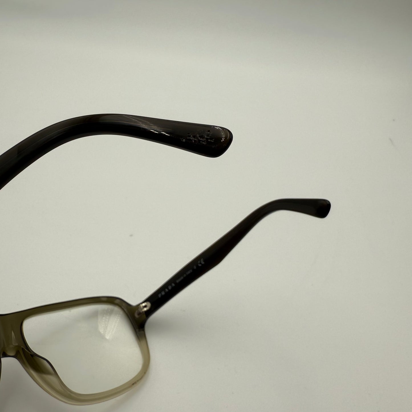 Prada Black Frames SPR 01M ZYX-4M1 Used sunglasses/eyeglasses