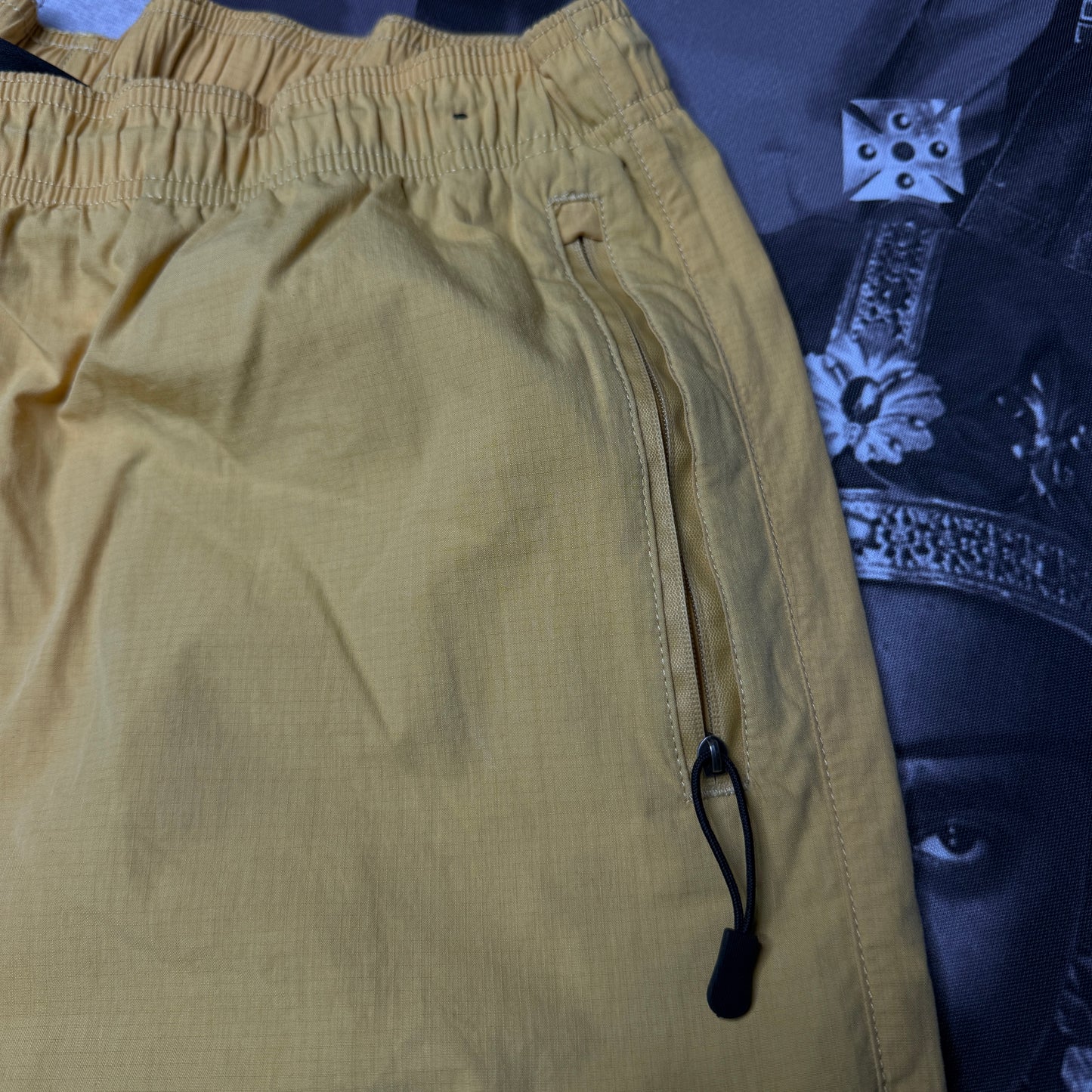 RVCA MustardNylon Short with Zipper Pockets SZ XXL