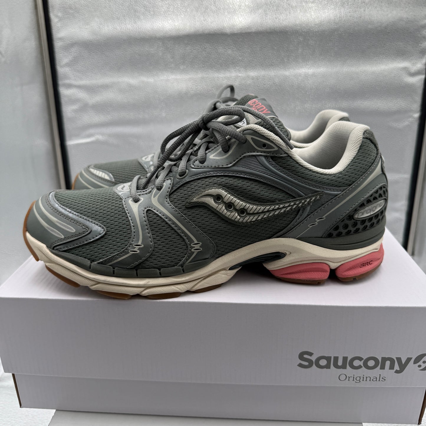 Saucony ProGrid Triumph 4 Sneakers Green S70805-4 Size 12