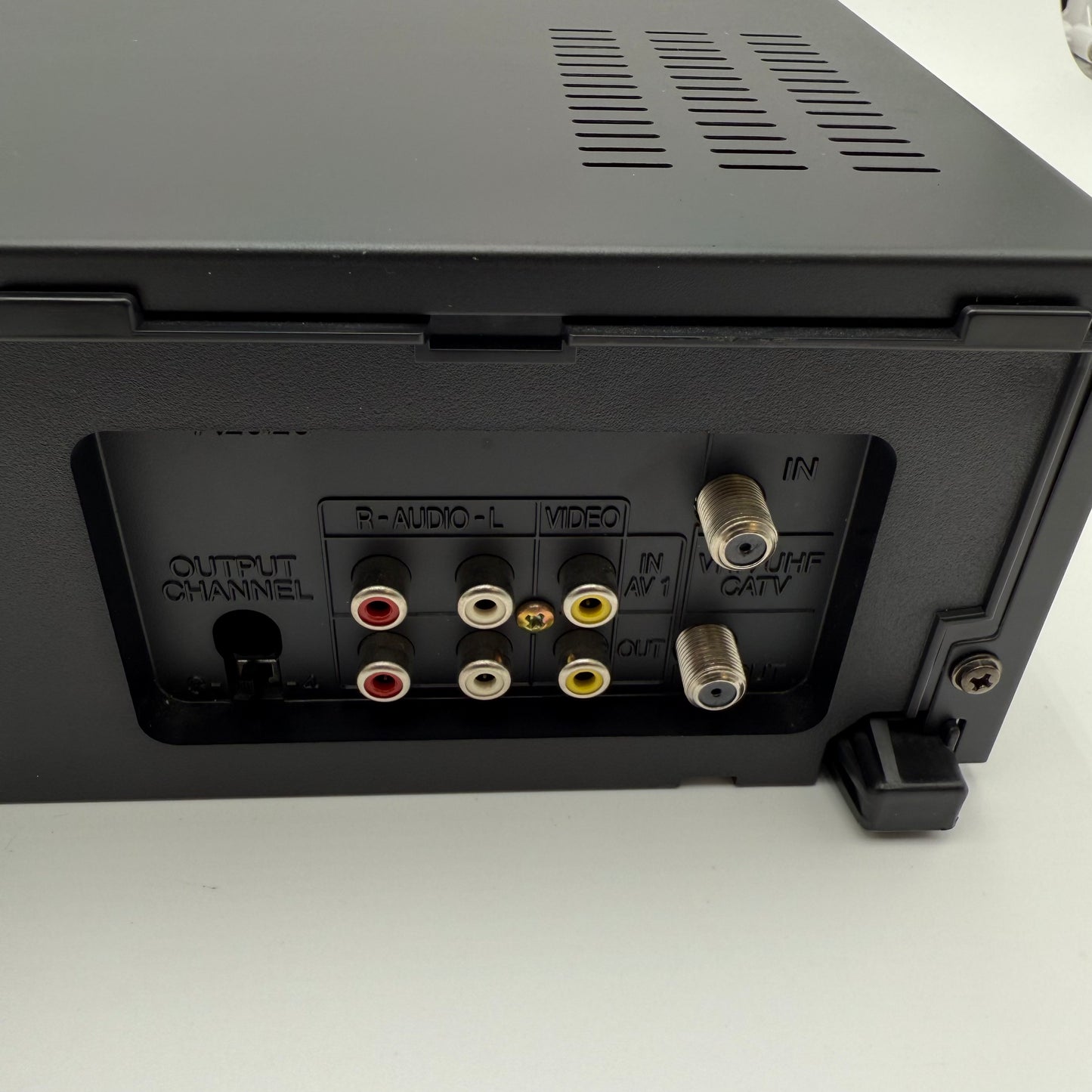 Sharp VC-H972 VCR Player Black, Excellent Condition, Tested and Working
