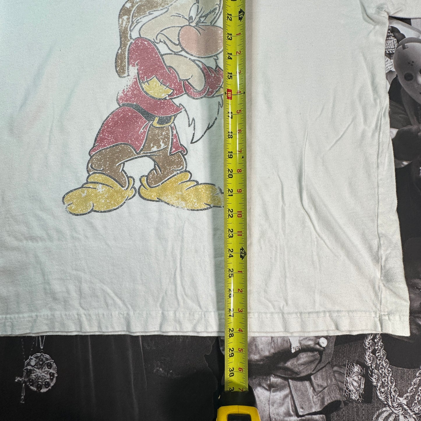 Snow White Faded Grumpy Tee SZ XL