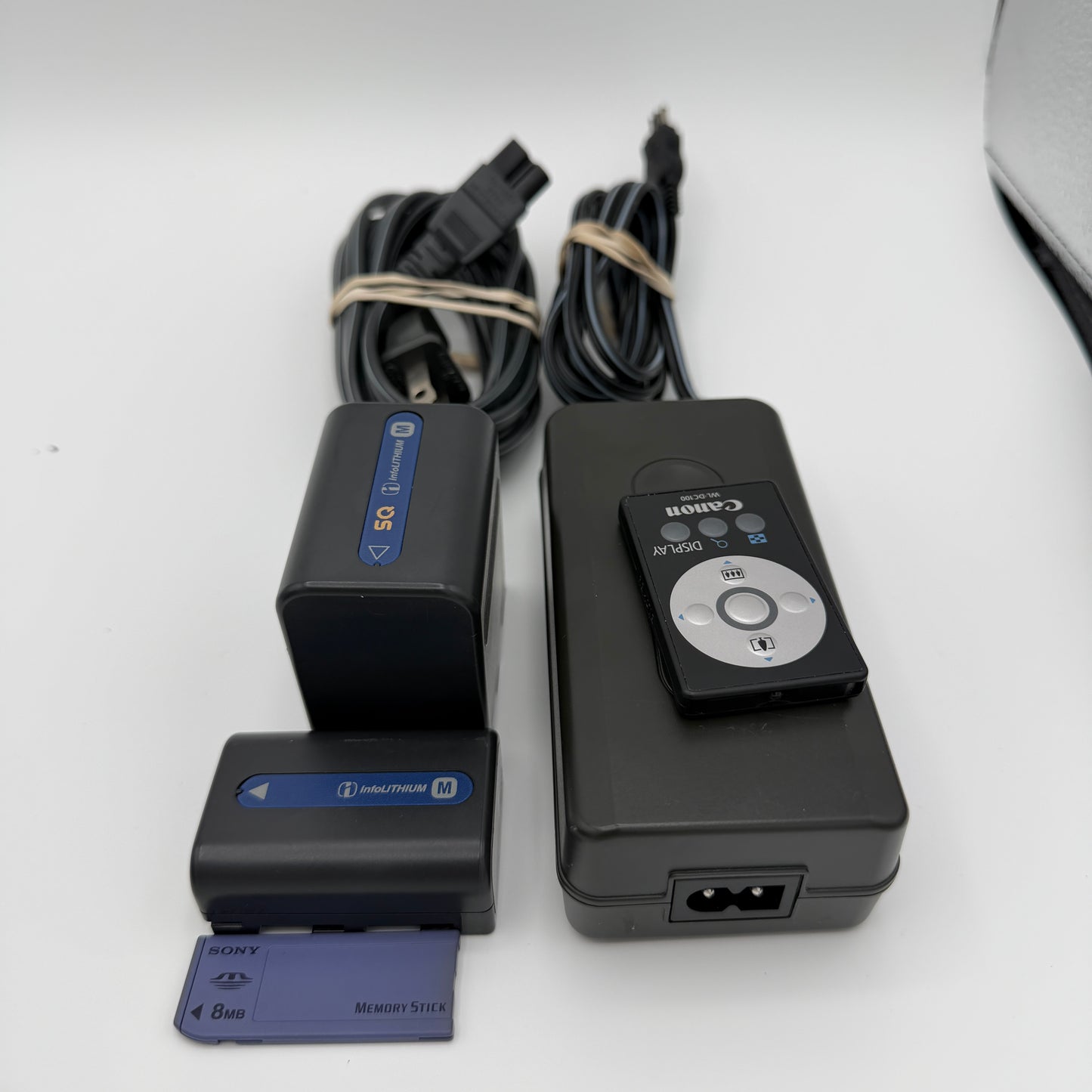 Vintage Sony DCR-PC120E Mini DV Tape Camcorder TESTED READ