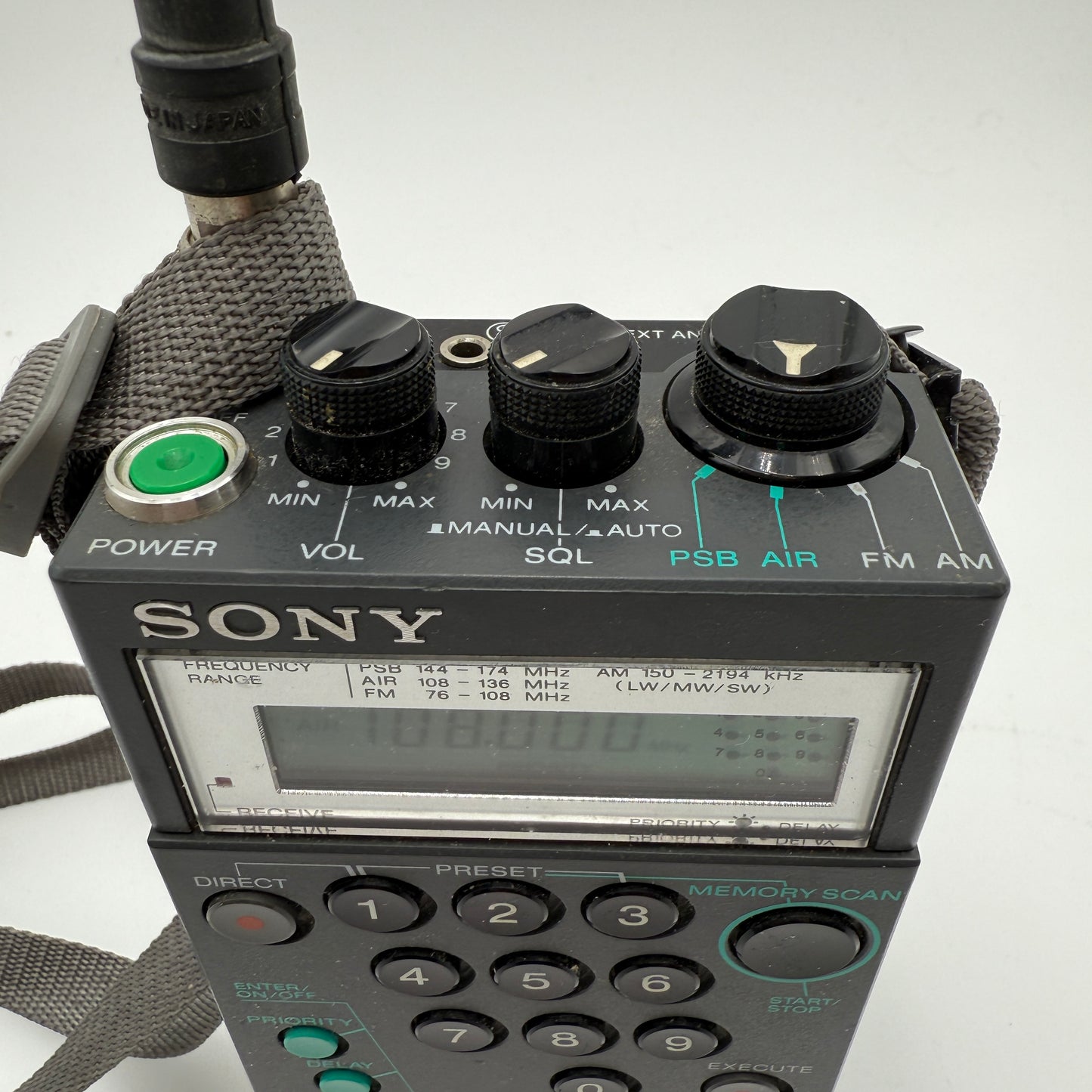 Vintage Sony Air-8 PSB AIR FM AM Handheld Receiver - TESTED
