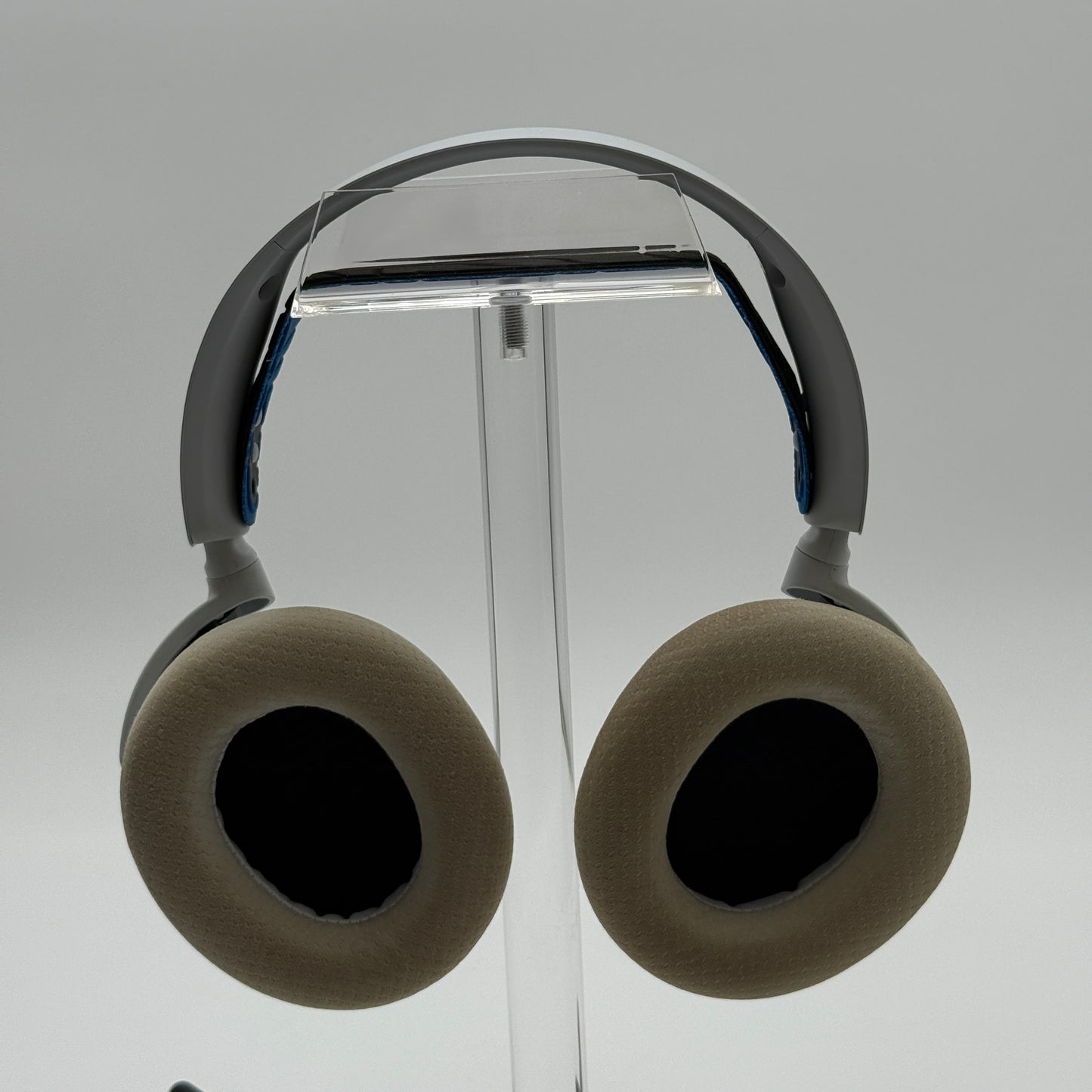 SteelSeries Arctis Nova 7 Wireless Gaming Headset - White
