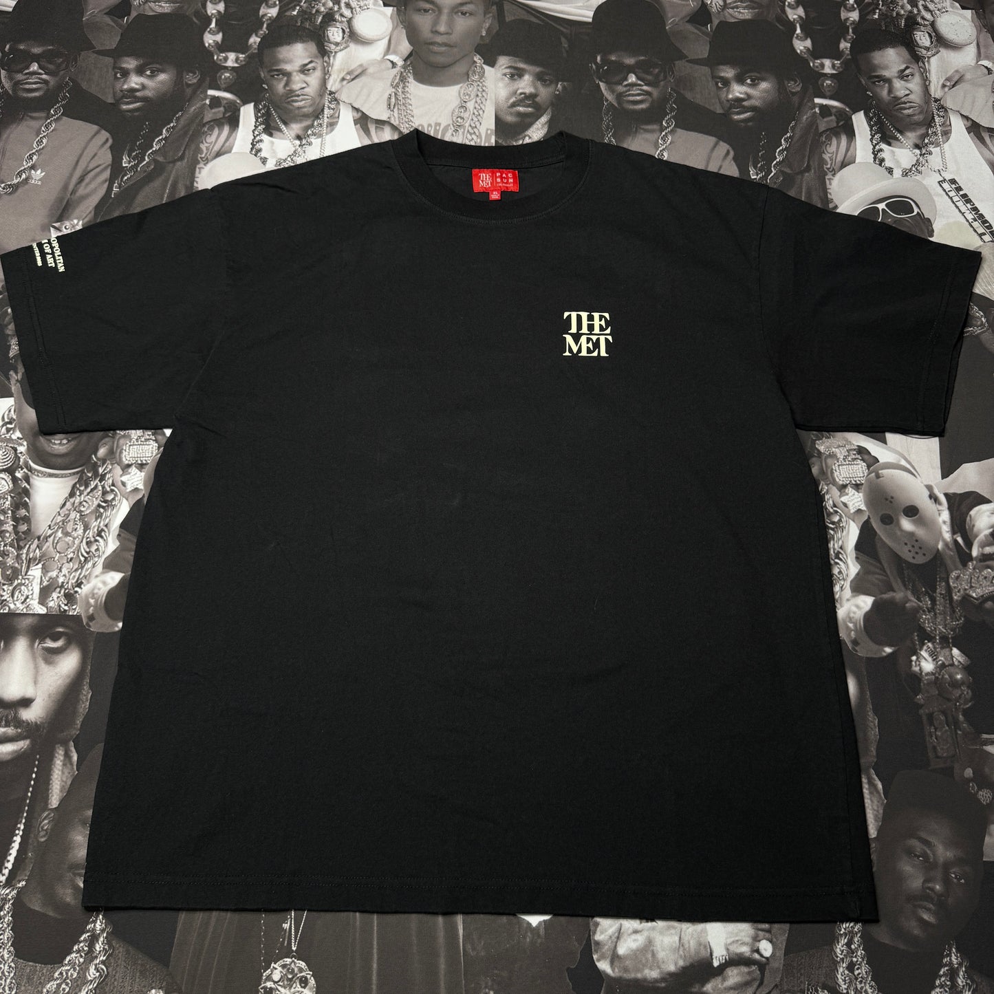 THE MET x Pac Sun Tee Black XL