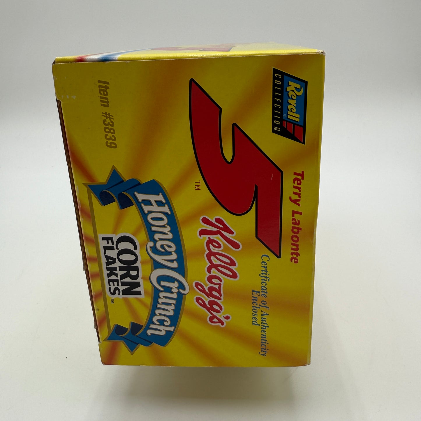 Terry Labonte #5 Kellogg’s Revell 1:24 Monte Carlo NASCAR Diecast 1996