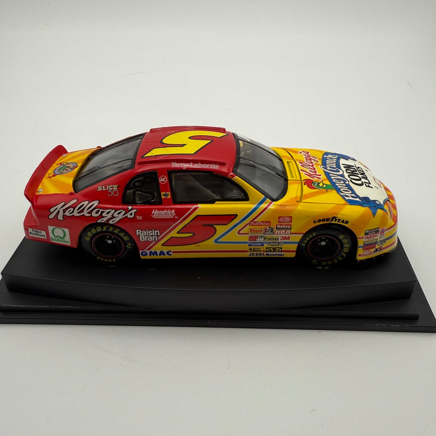 Terry Labonte #5 Kellogg’s Revell 1:24 Monte Carlo NASCAR Diecast 1996
