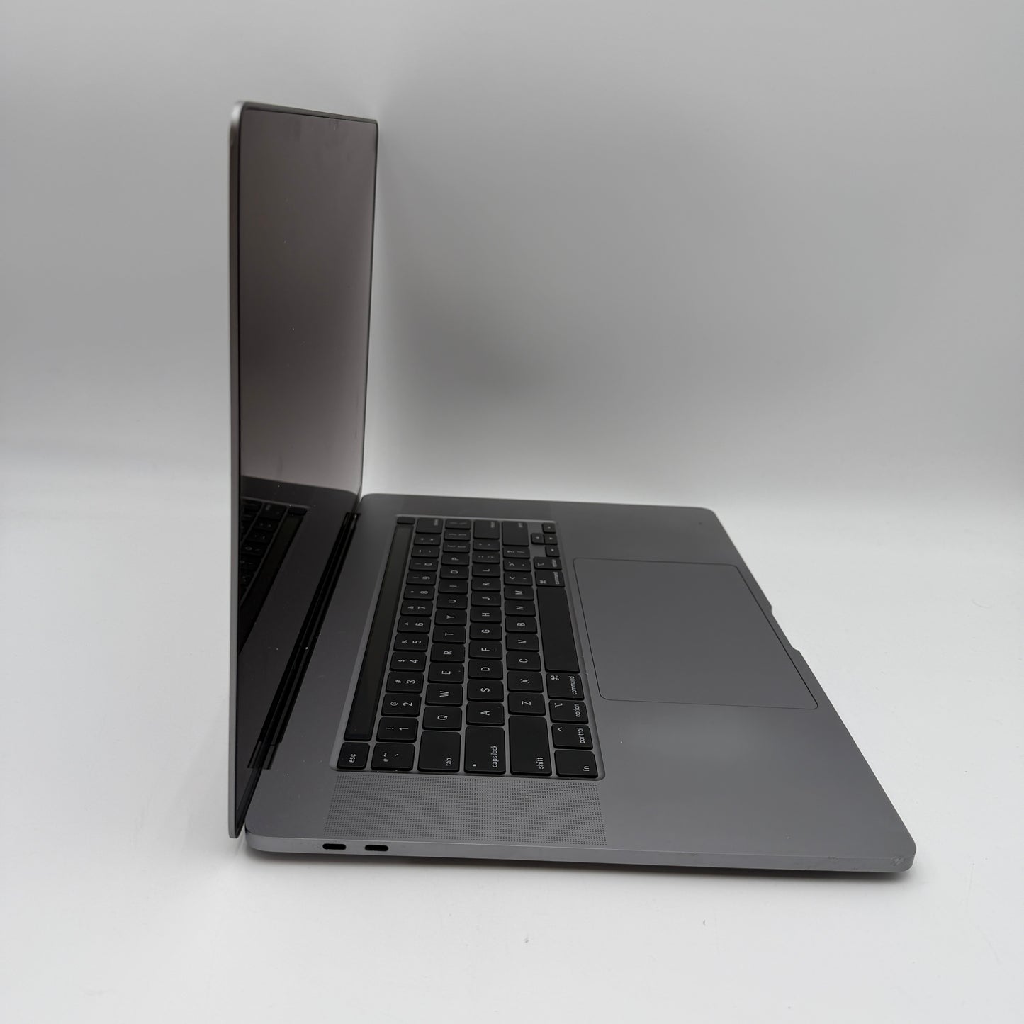 Used Apple MacBook Pro 16-inch 2019 Silver - Core i9, 32GB RAM, 512GB