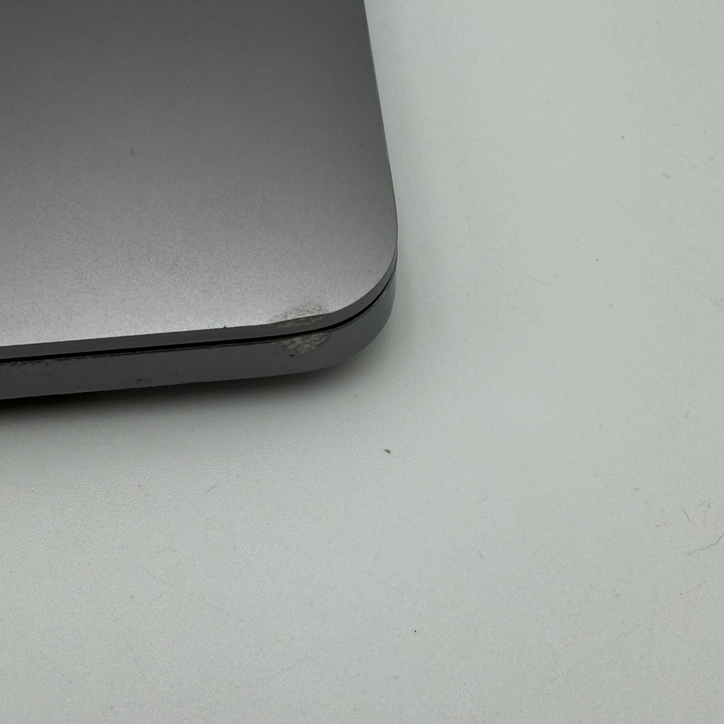 Used Apple MacBook Pro 16-inch 2019 Silver - Core i9, 32GB RAM, 512GB