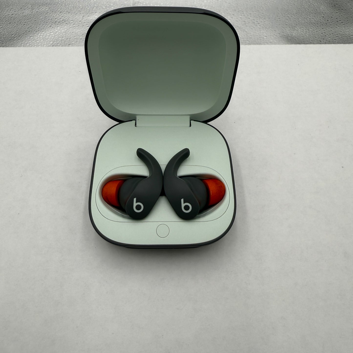 Used Beats Fit Pro A2557 Sage Gray True Wireless Noise Cancelling Earbuds with Case - Free Shipping**