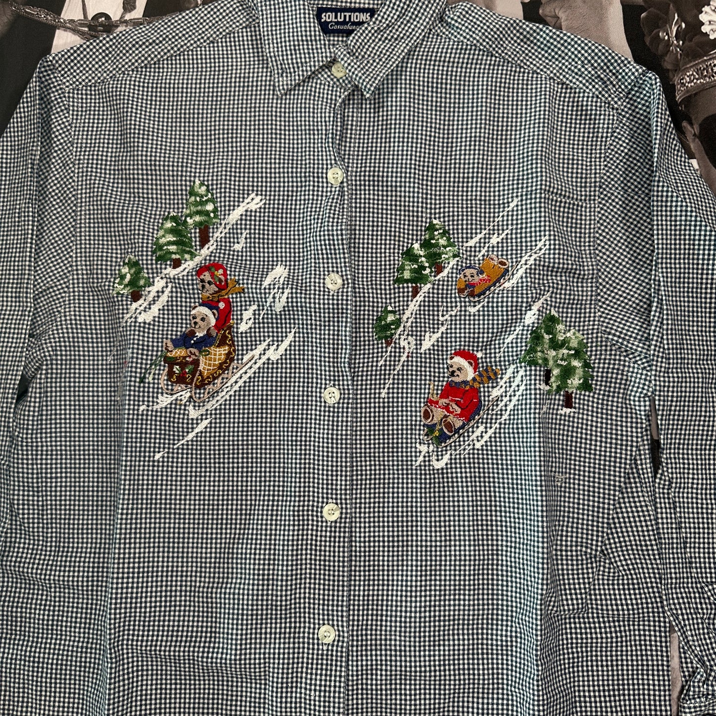 Vintage 80's Skiing Bears Blouse by Solutions Casualwear size Small