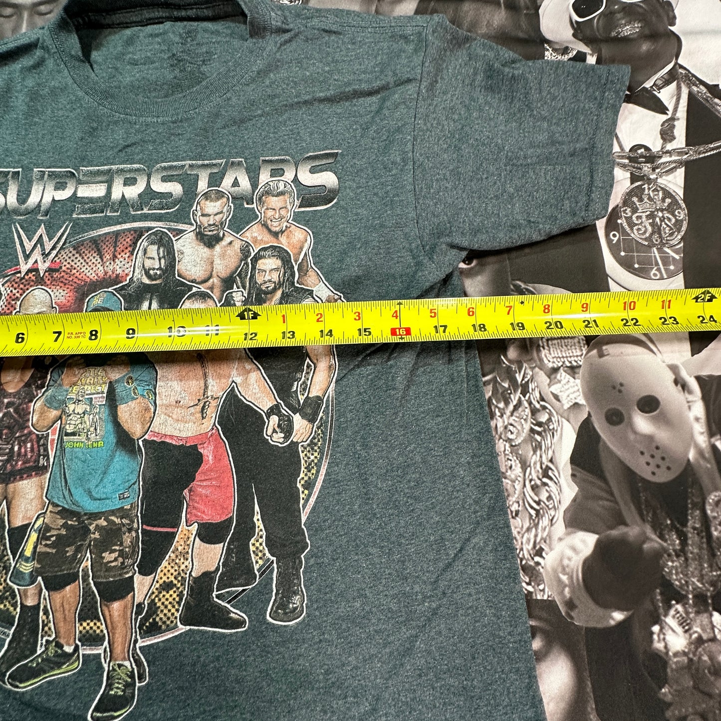 Womens Retro WWE Superstars Graphic Tee Size L