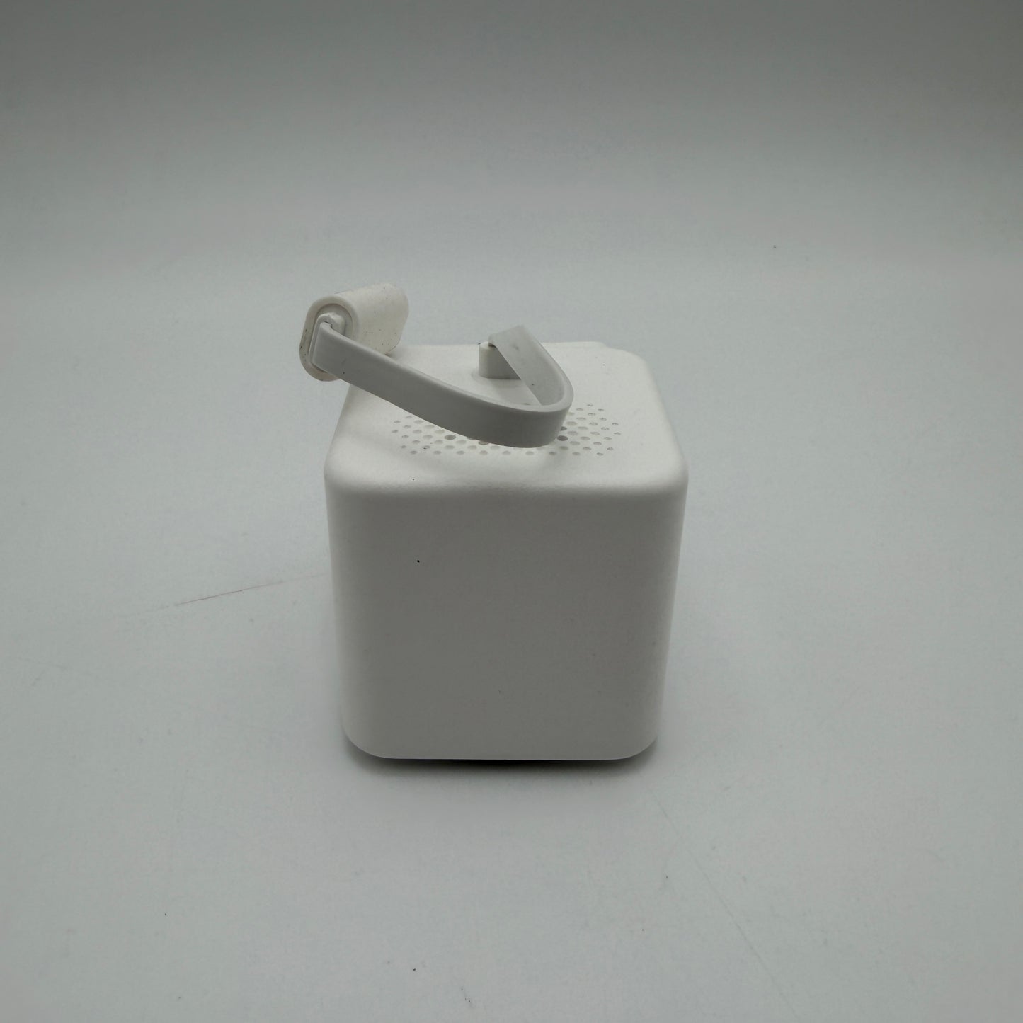 Wyze Cam v4 Security Camera White Used With Box
