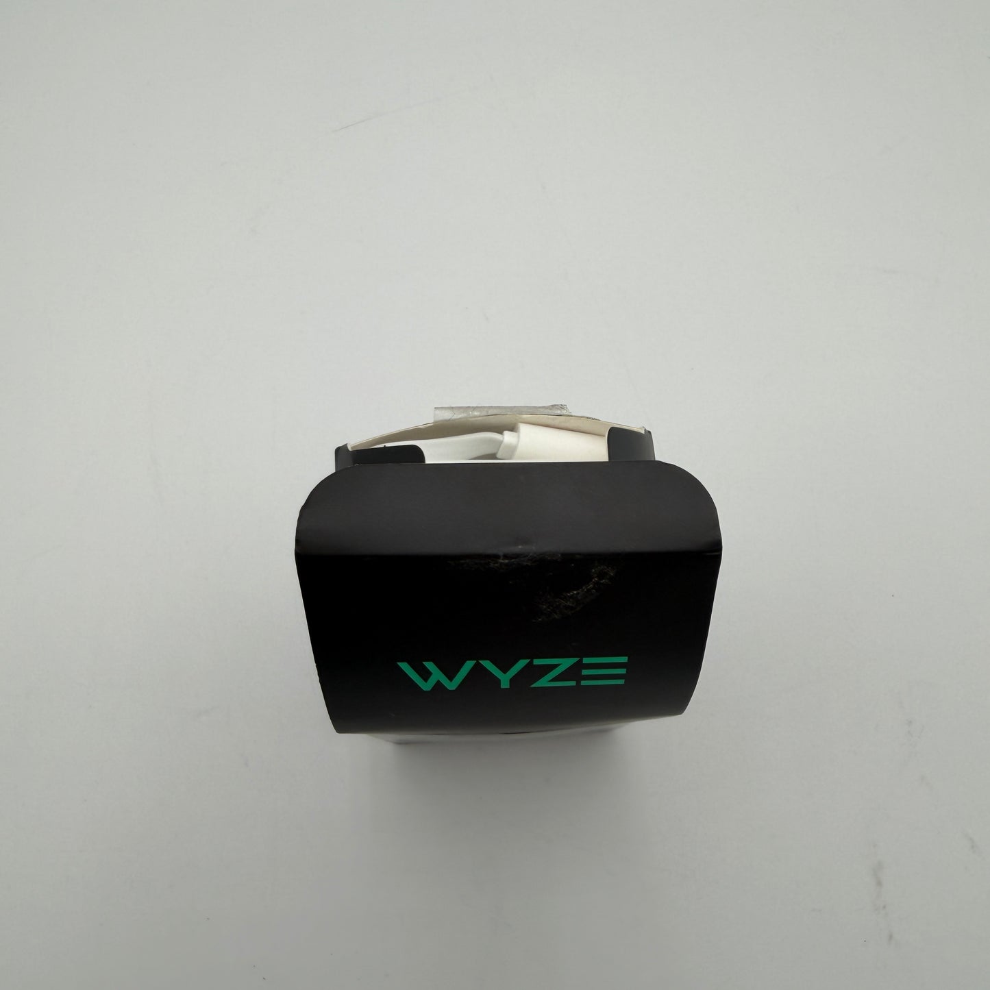 Wyze Cam v4 Security Camera White Used With Box