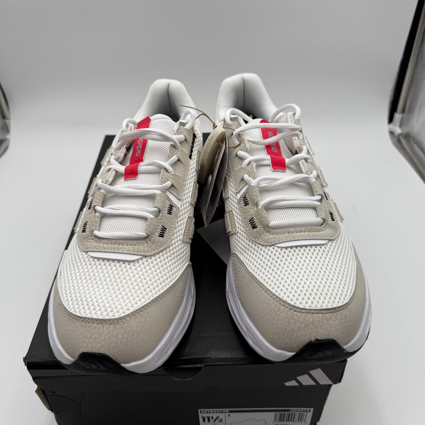 New adidas ASTRASTAR Cloud White / Alumina / Off White JQ4479 Size 11.5