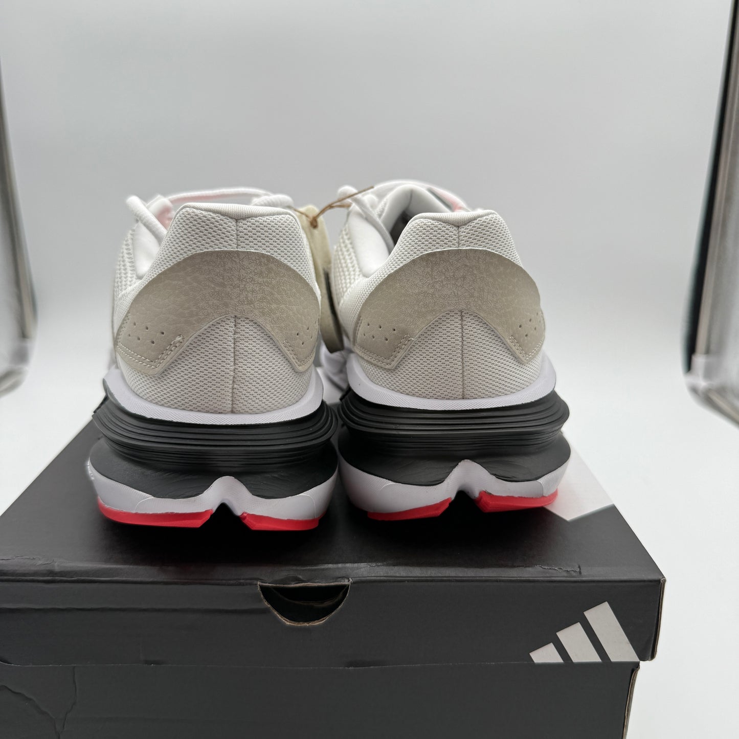 New adidas ASTRASTAR Cloud White / Alumina / Off White JQ4479 Size 11.5