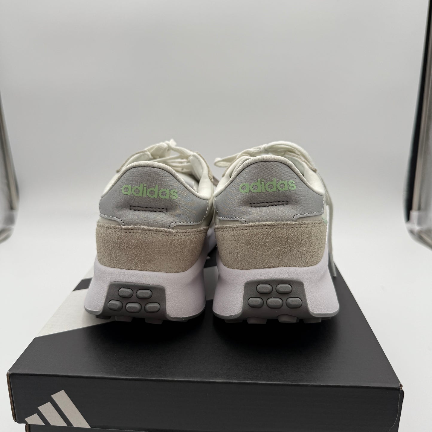 adidas Women's RUN 70s White Tint Silver Metallic Grey Two HP7859 Size 9.5