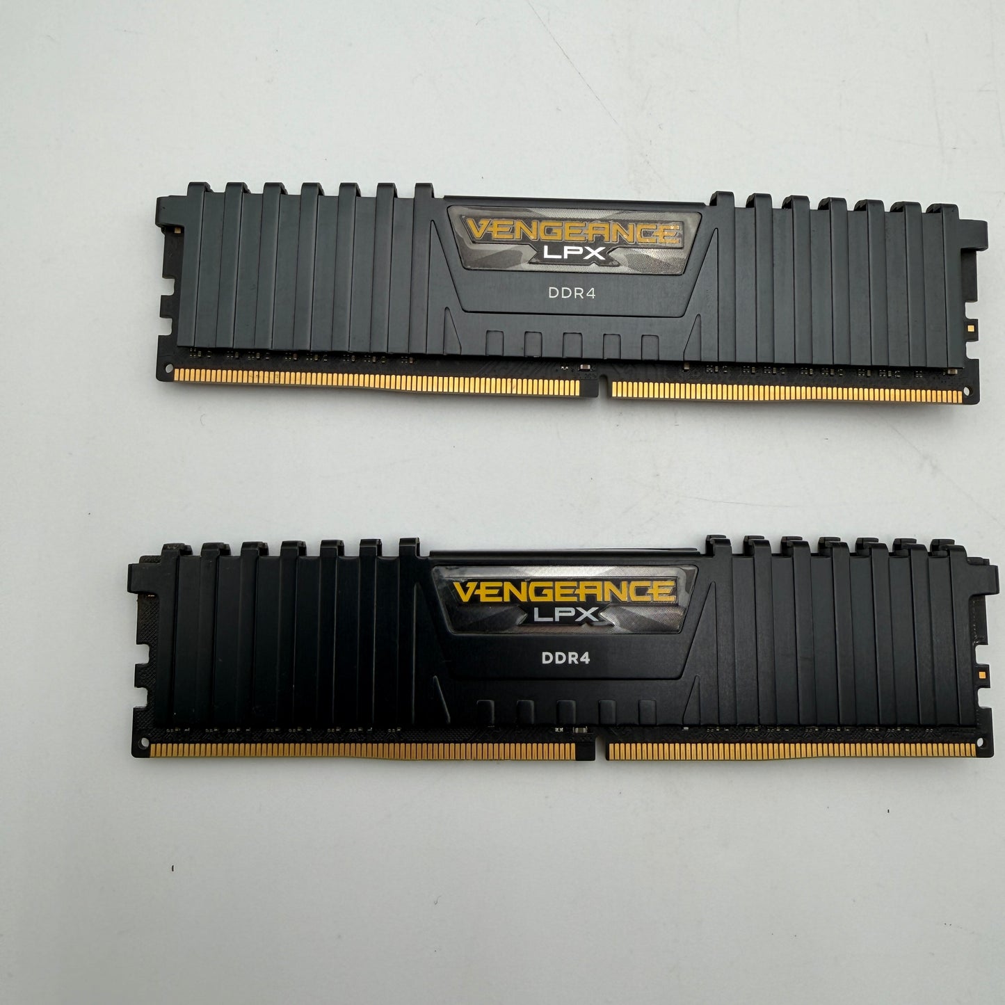 Crossair Vengeance LPX 16GB (2 x 8GB) PC4-28800 DDR4-3600 Memory