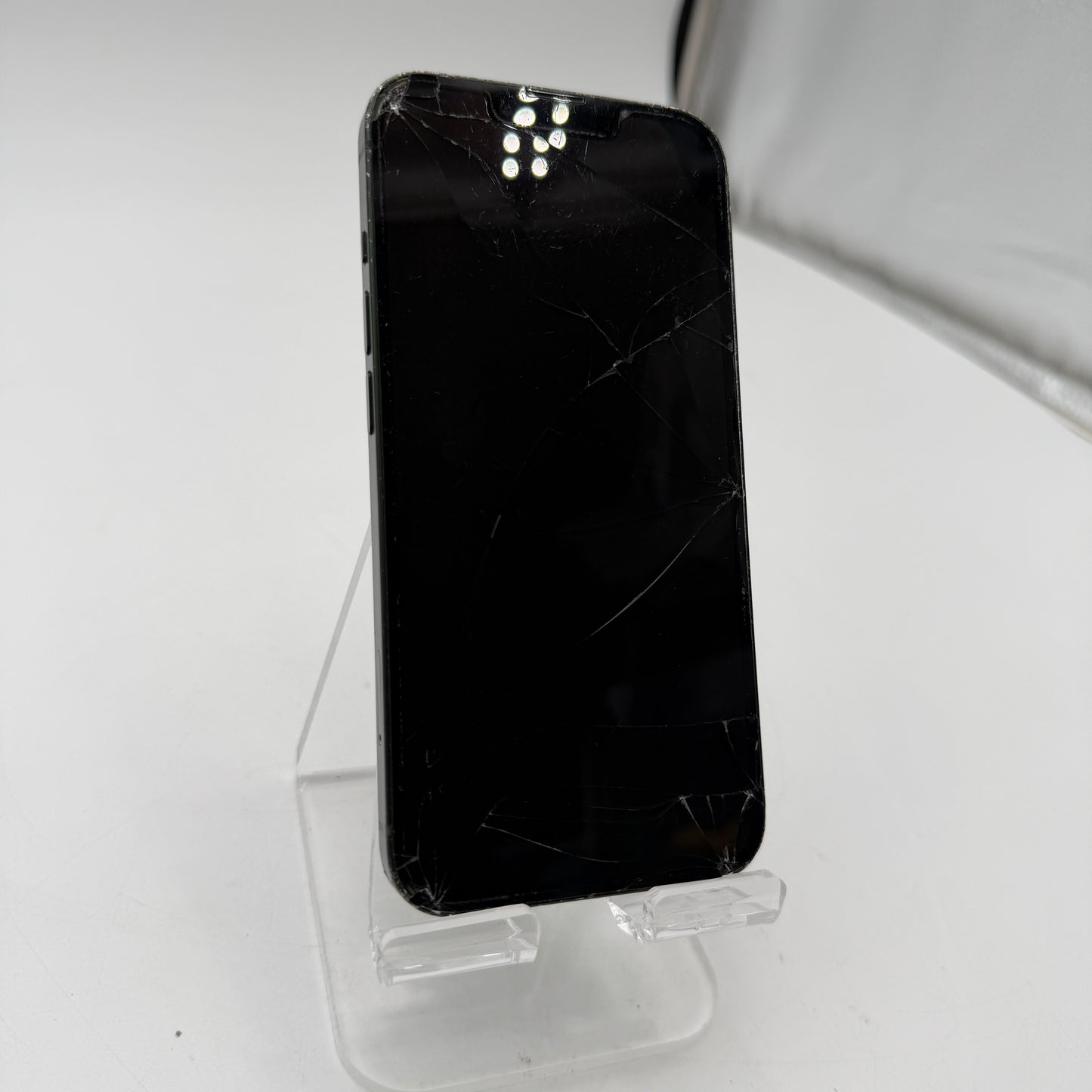 Apple iPhone 13 128GB Green Unlocked For Parts or Repair