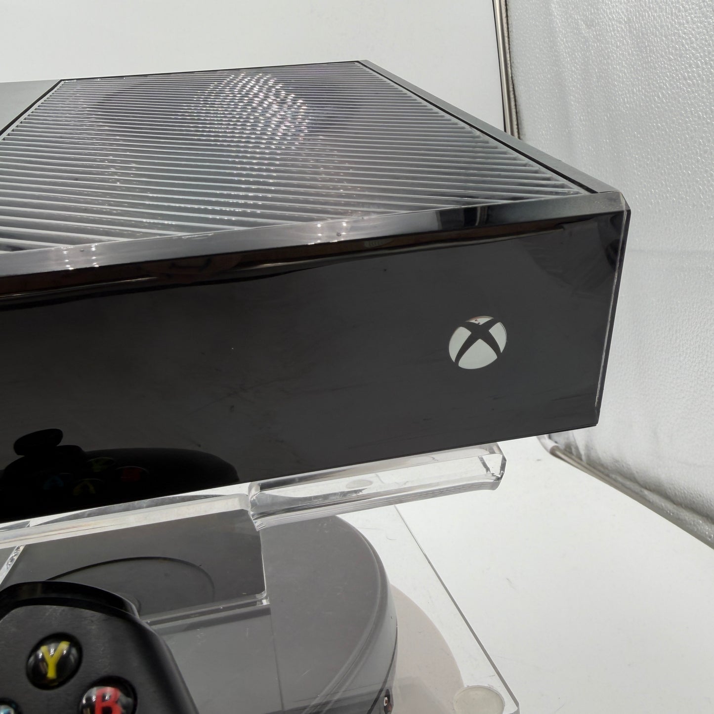 Microsoft Xbox One (1540) 2013 Video Game System Black