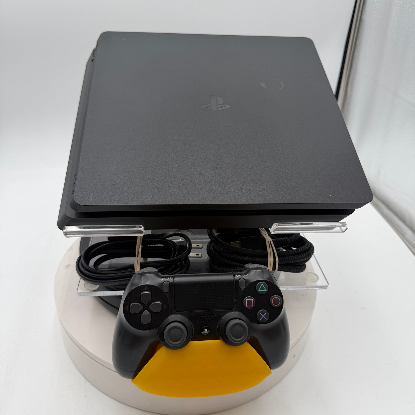 Sony PlayStation 4 Slim CUH-2215B 825GB Black Console